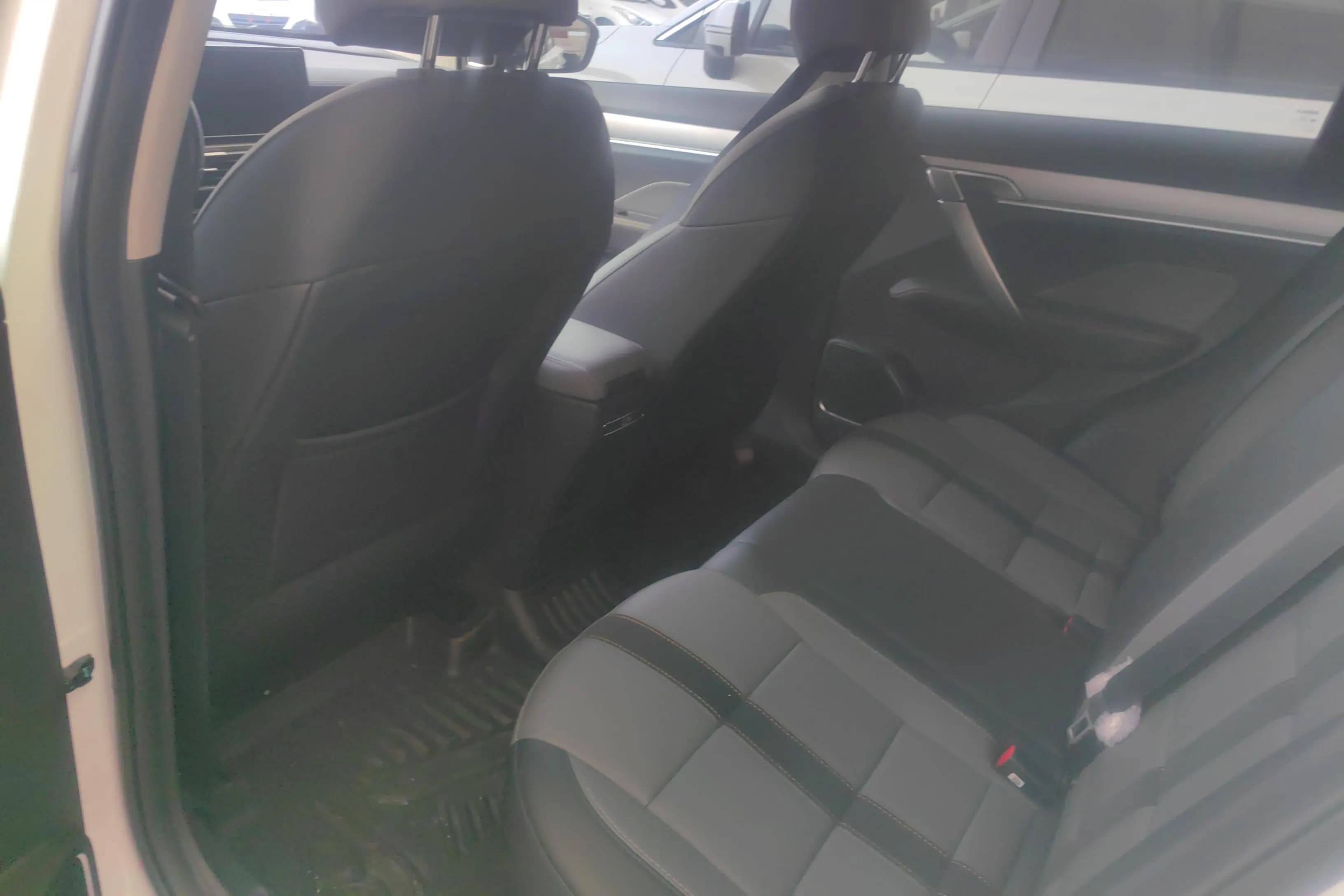 Geely Coolray SX11 2025 г. 1300 км. — фото 16