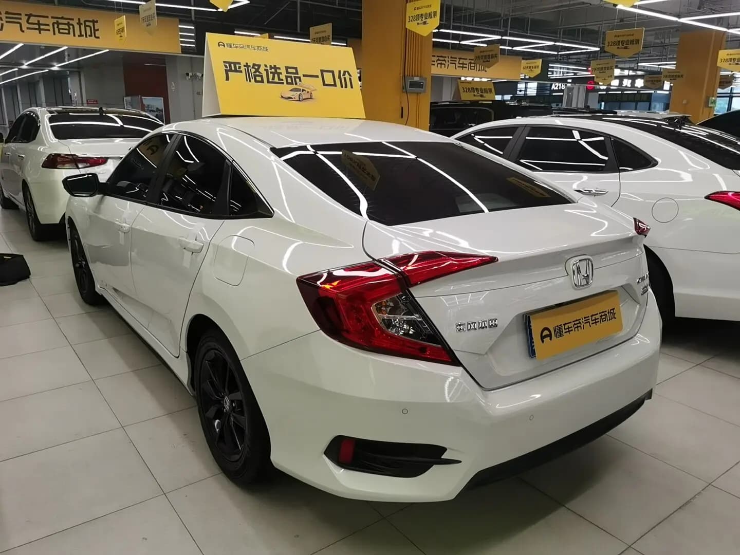 Honda Civic 2021 г. 55826 км. — фото 3