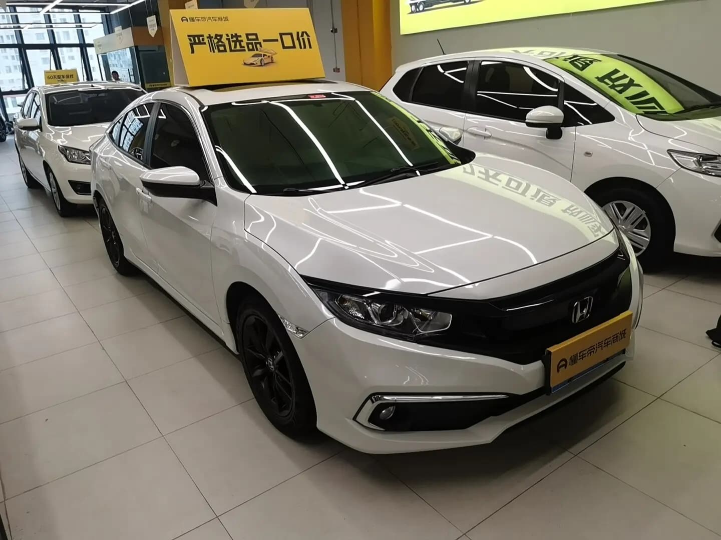 Honda Civic 2021 г. 55826 км. — фото 4