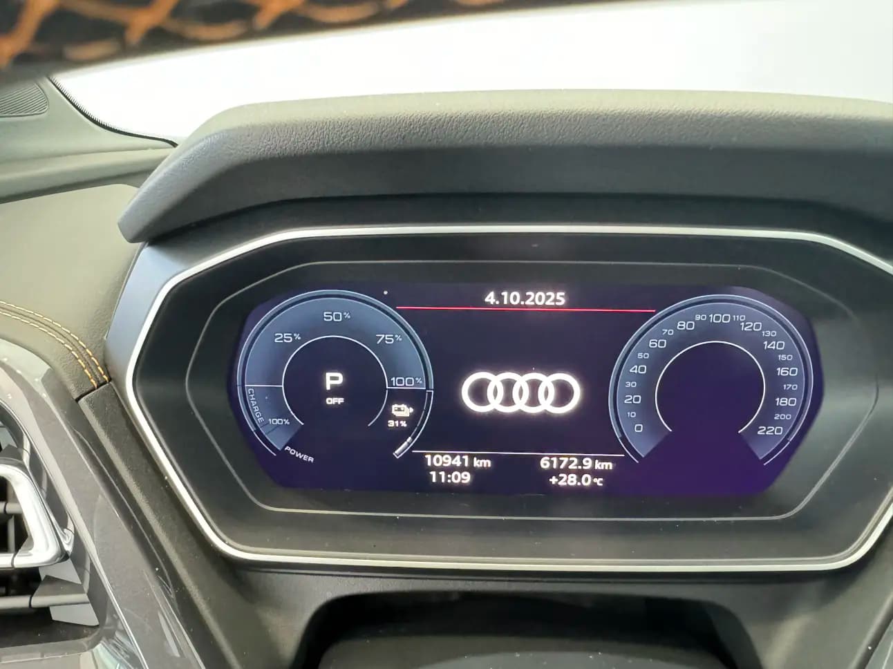 Audi Q4 e-tron 2024 г. 10985 км. — фото 14