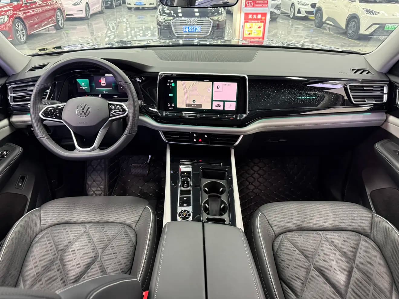 Volkswagen Teramont 2023 г. 11045 км. — фото 7