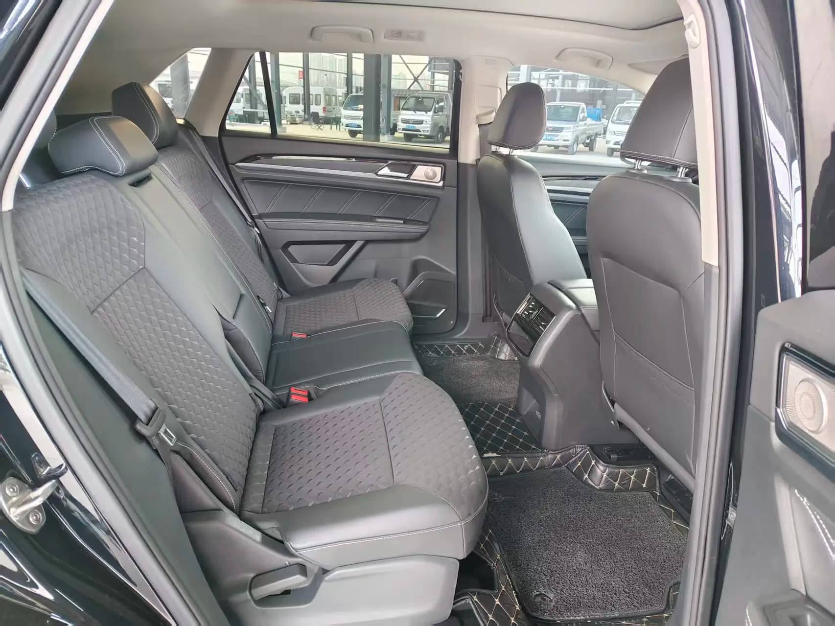 Volkswagen Teramont 2021 г. 50046 км. — фото 10