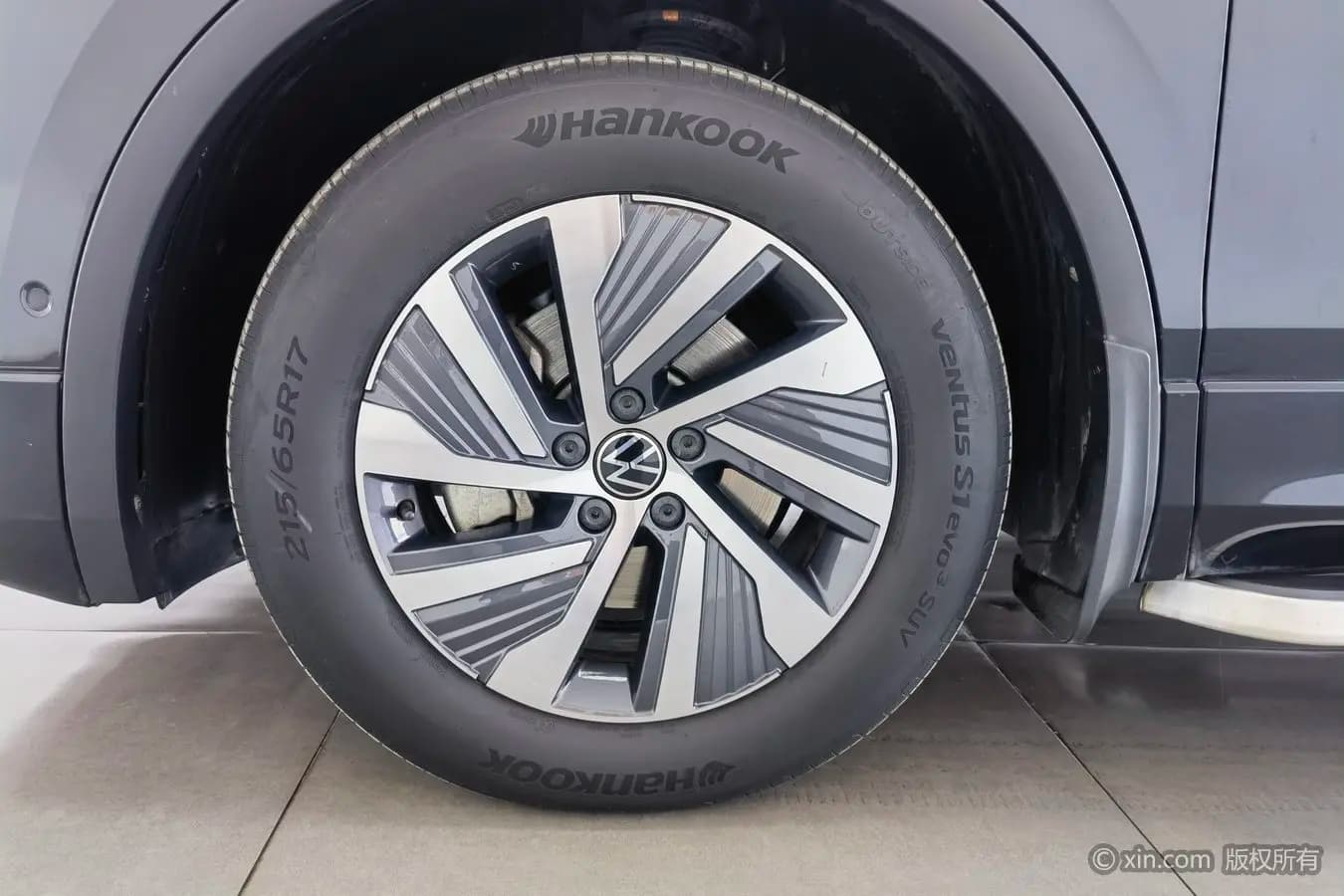 Volkswagen Tiguan L PHEV 2024 г. 35708 км. — фото 6