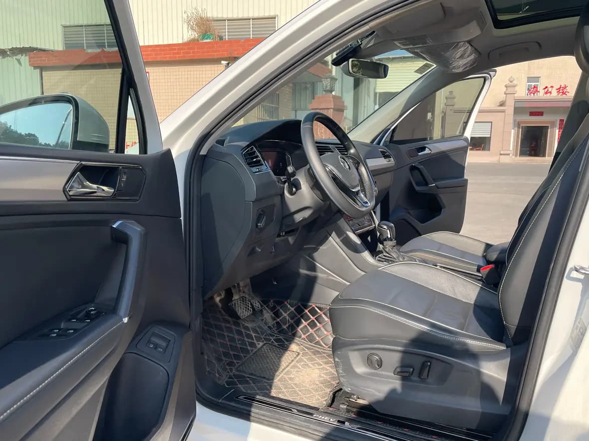 Volkswagen Tiguan L PHEV 2021 г. 80045 км. — фото 8