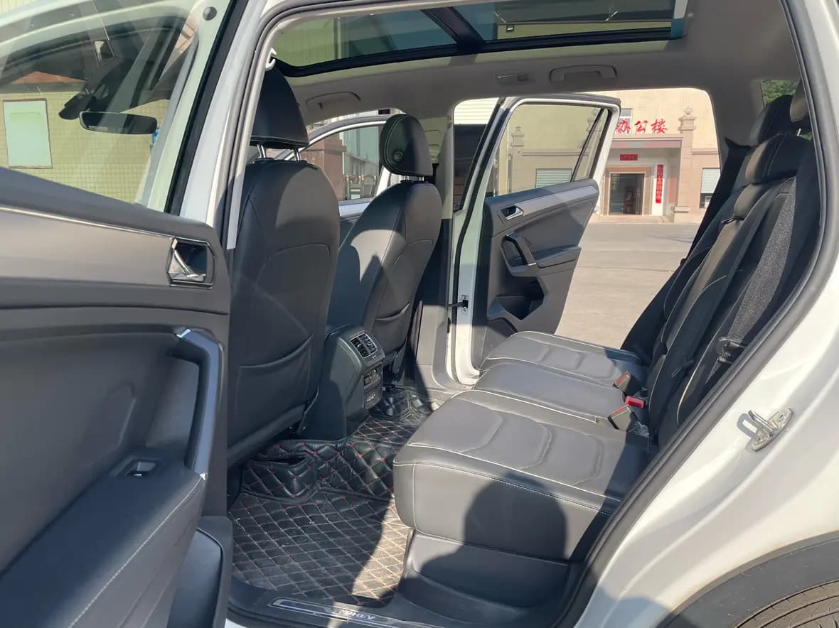 Volkswagen Tiguan L PHEV 2021 г. 80045 км. — фото 9