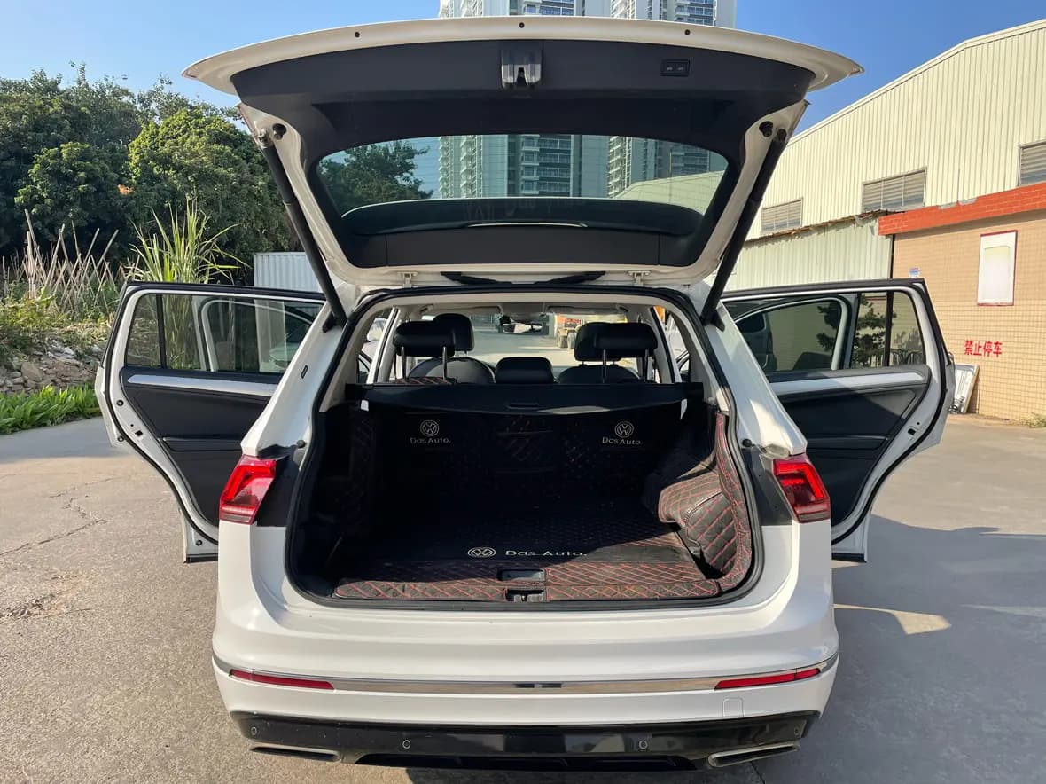 Volkswagen Tiguan L PHEV 2021 г. 80045 км. — фото 10