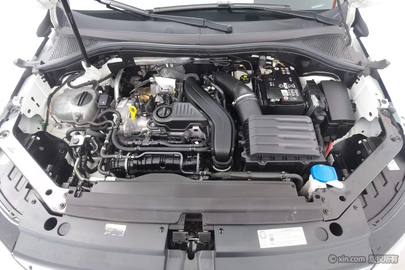 Volkswagen Tiguan L 2024 г. 26612 км. — фото 3