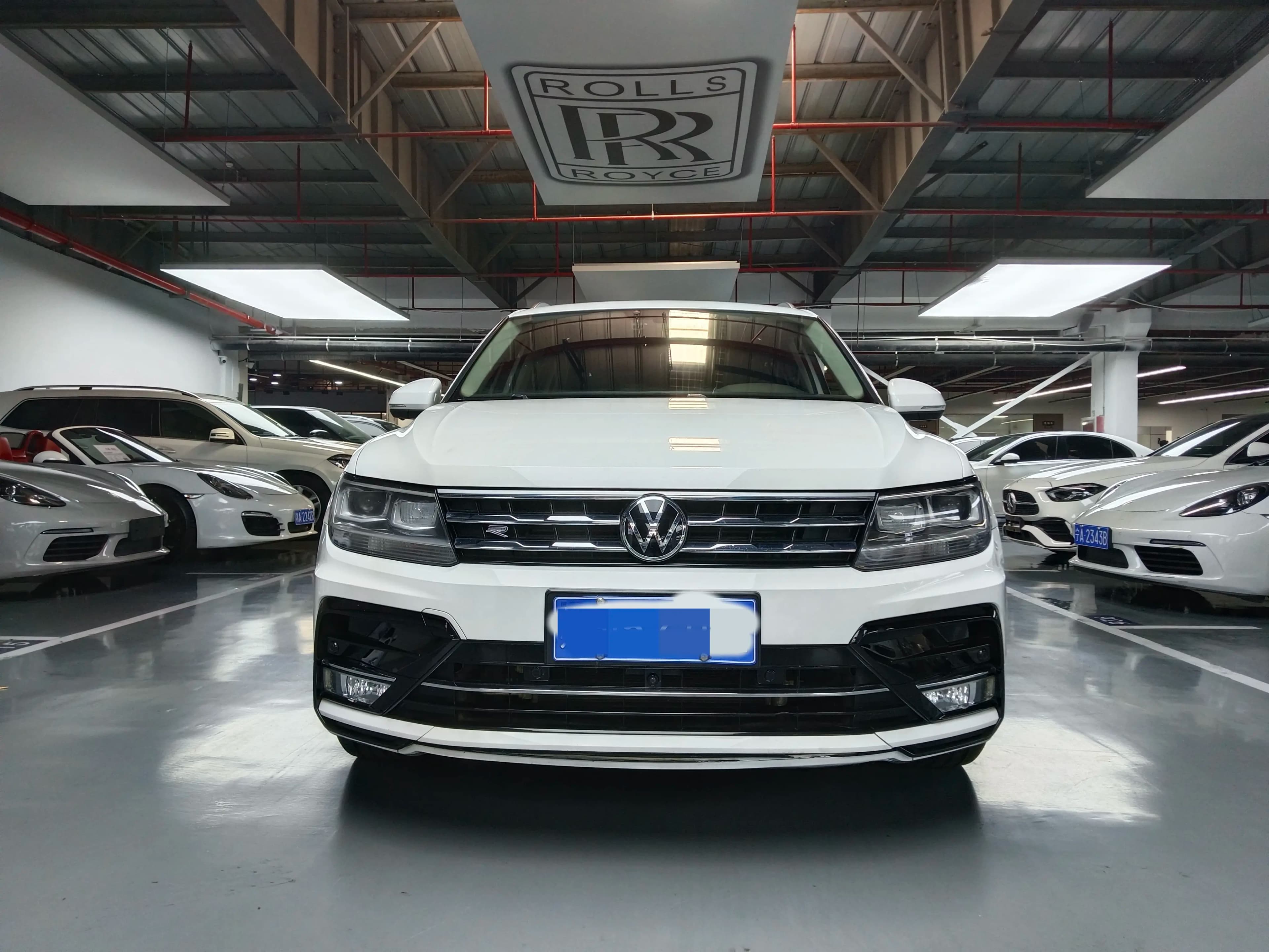 Volkswagen Tiguan L 2021 г. 54113 км. — фото 2