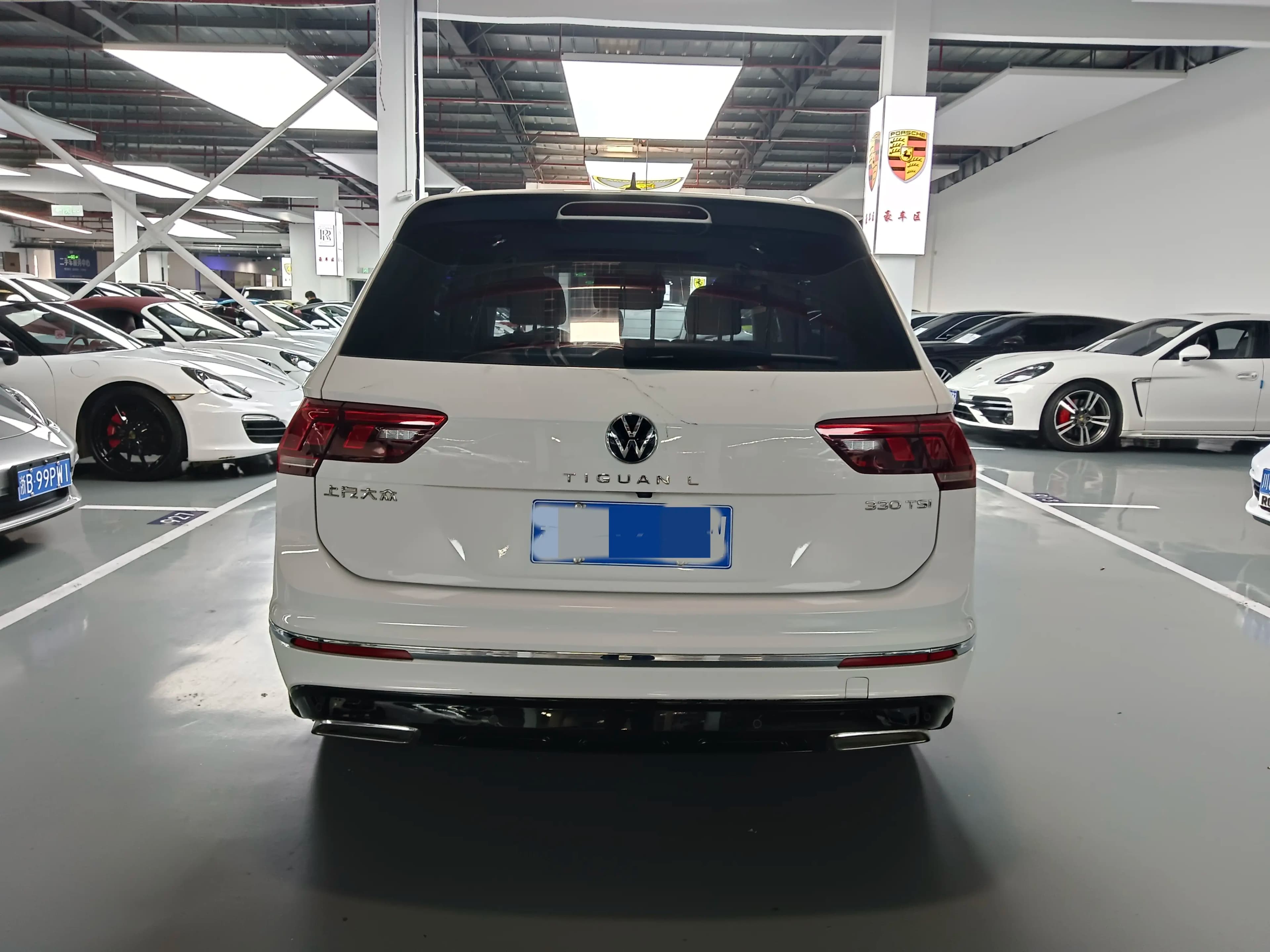 Volkswagen Tiguan L 2021 г. 54113 км. — фото 5