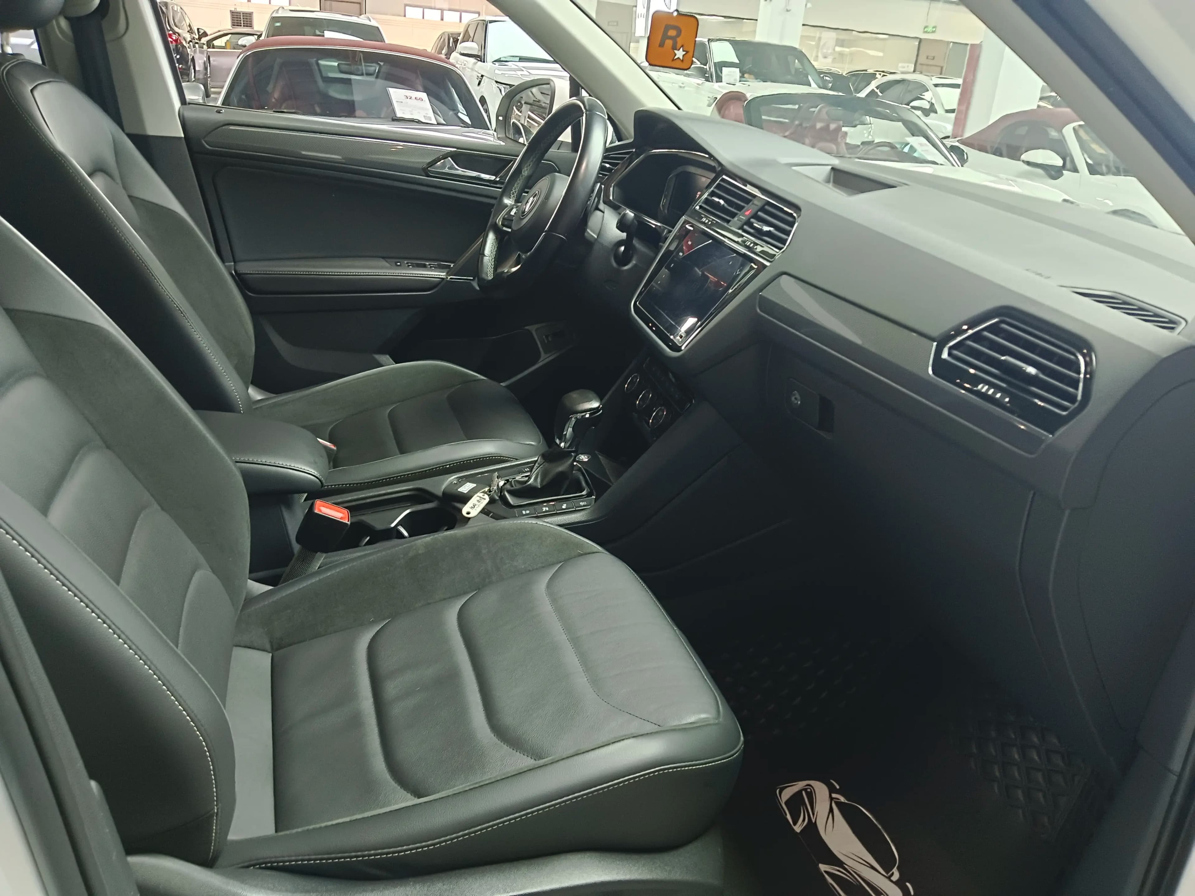 Volkswagen Tiguan L 2021 г. 54113 км. — фото 7