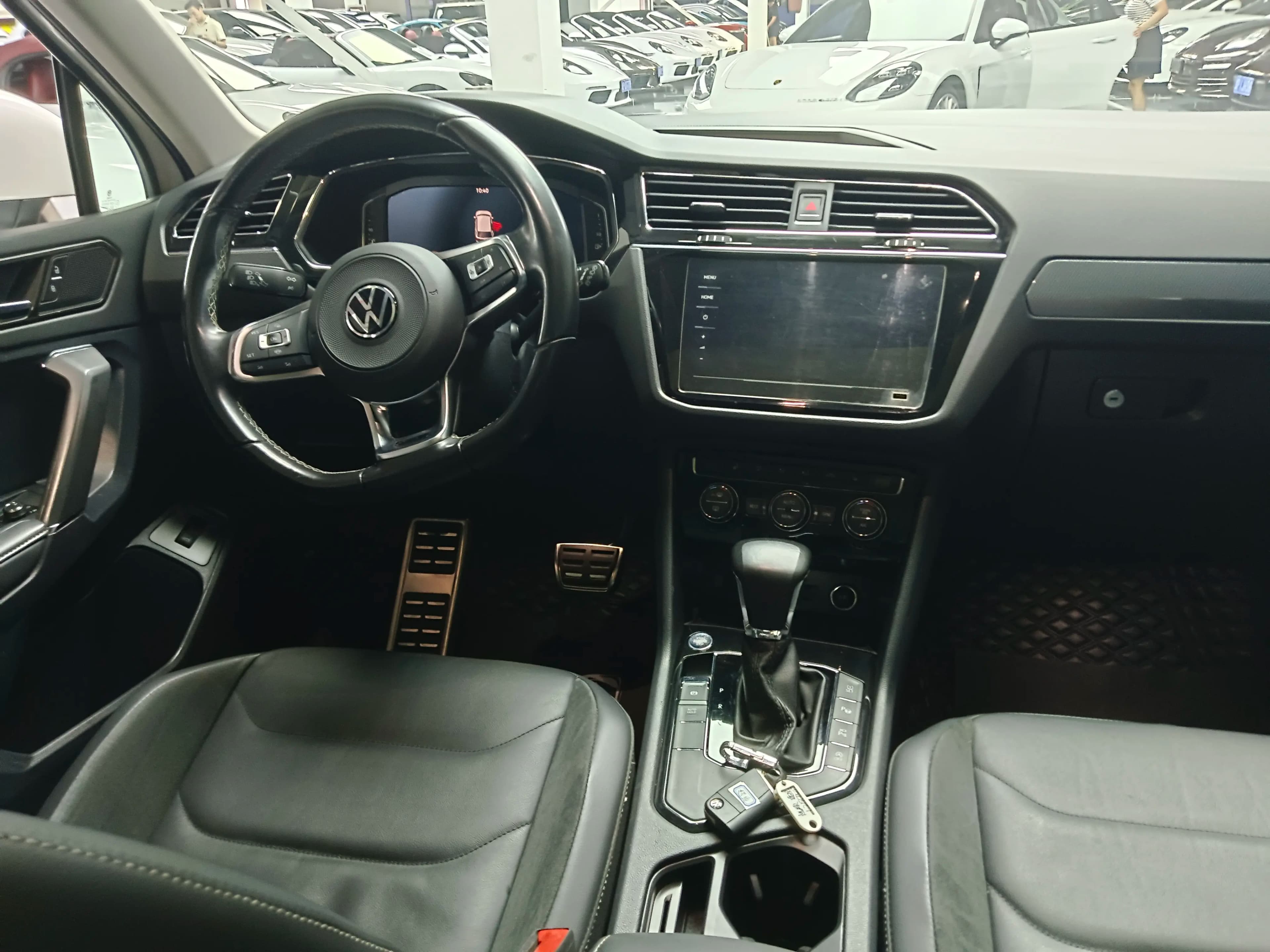 Volkswagen Tiguan L 2021 г. 54113 км. — фото 9