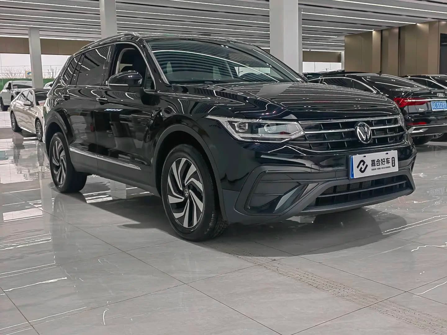 Volkswagen Tiguan L 2025 г. 11116 км. — фото 3
