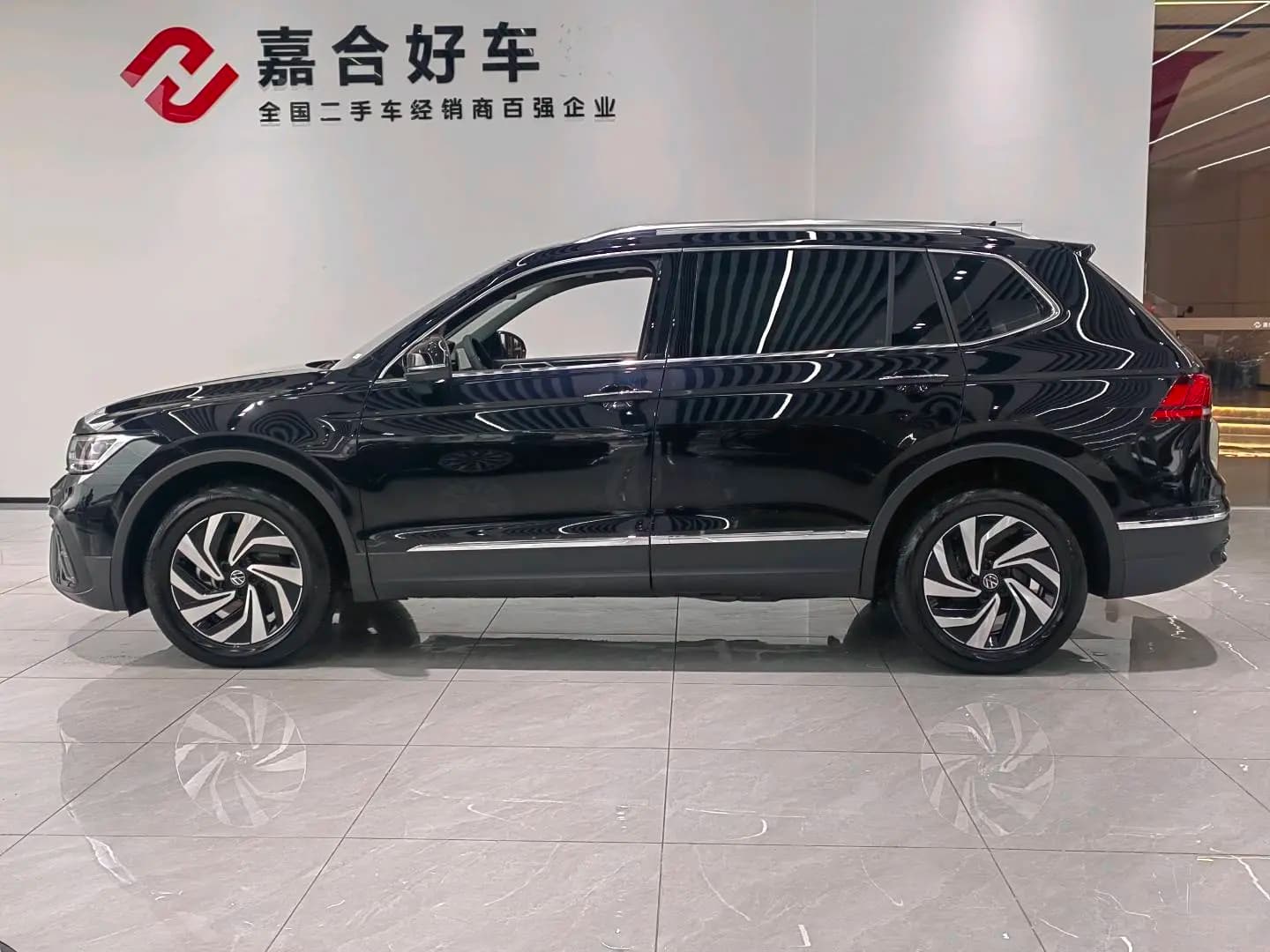 Volkswagen Tiguan L 2025 г. 11116 км. — фото 4
