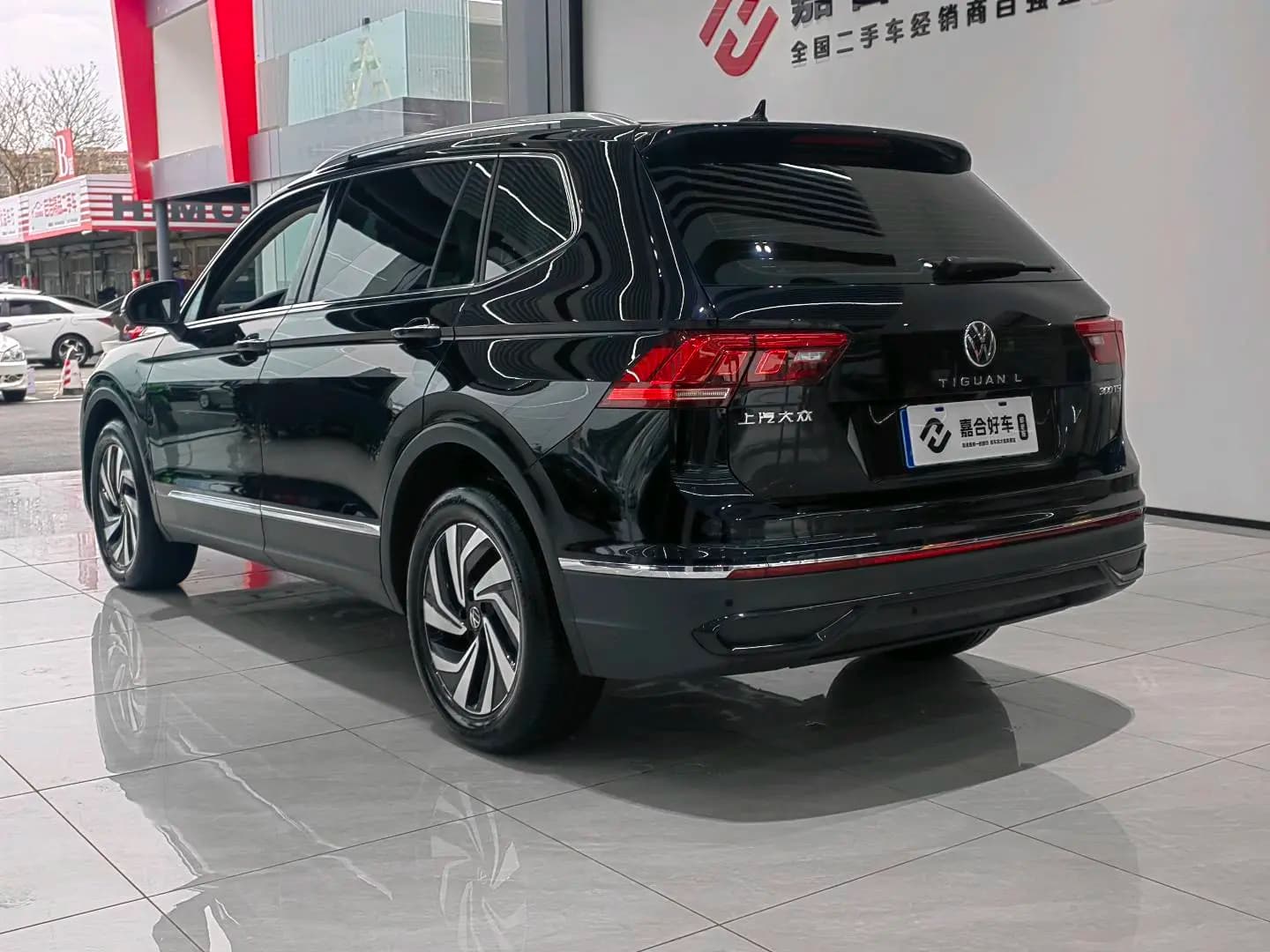 Volkswagen Tiguan L 2025 г. 11116 км. — фото 5