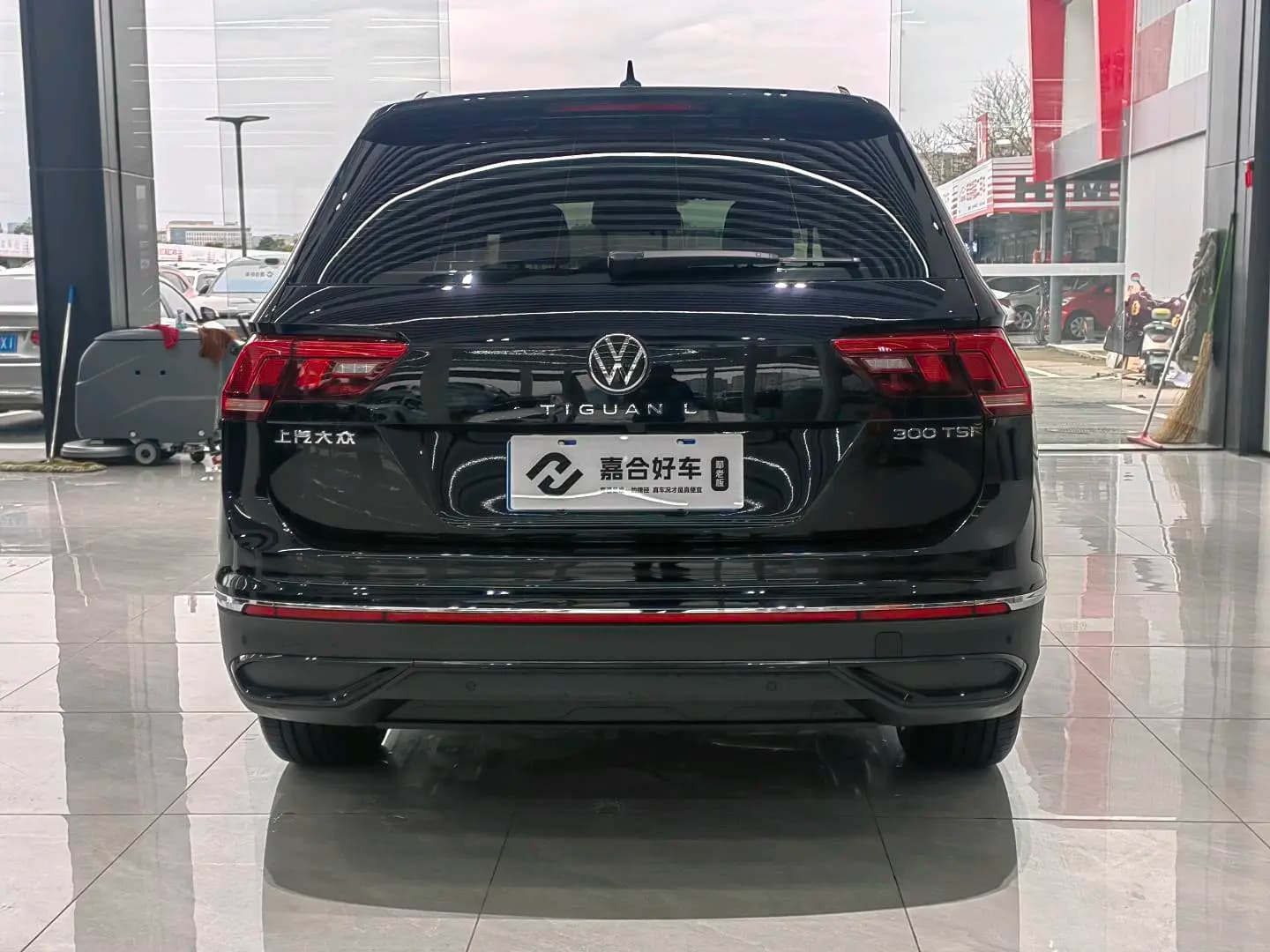 Volkswagen Tiguan L 2025 г. 11116 км. — фото 6