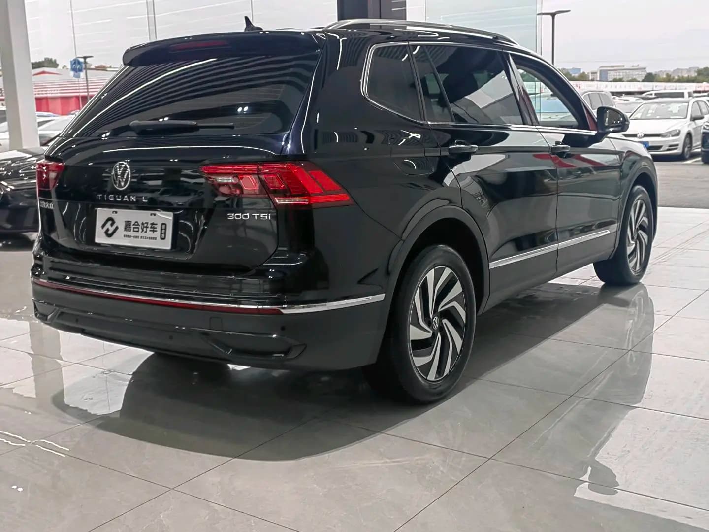 Volkswagen Tiguan L 2025 г. 11116 км. — фото 7