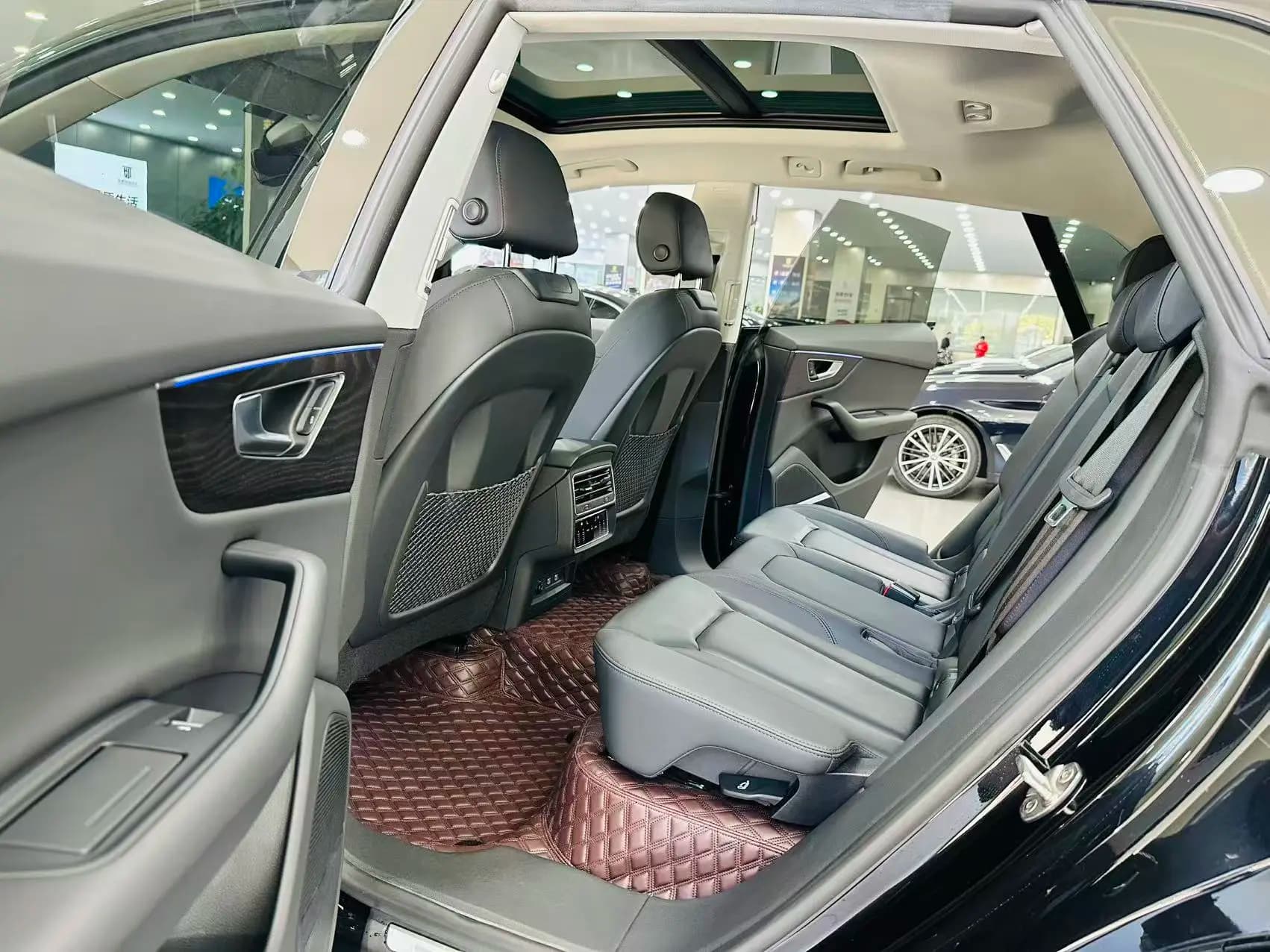 Audi Q8 2021 г. 50006 км. — фото 21