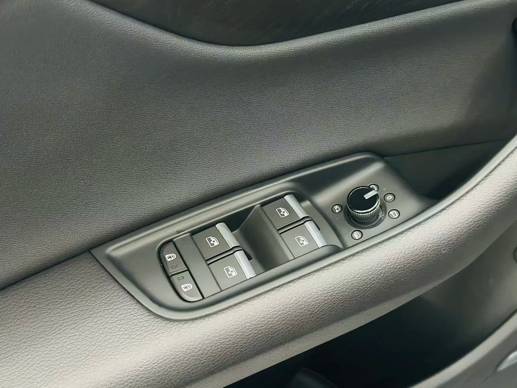Audi Q8 2021 г. 50006 км. — фото 23