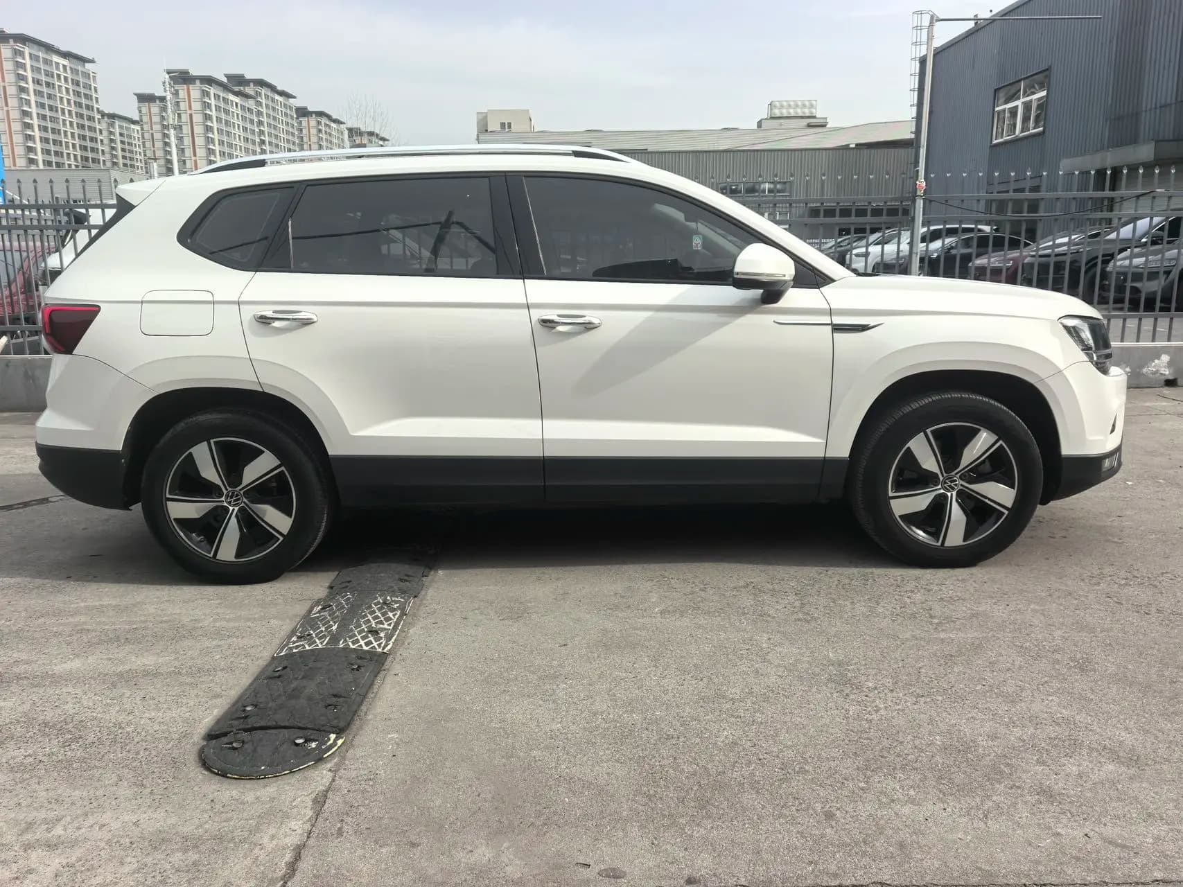 Volkswagen Tharu 2023 г. 24026 км. — фото 5