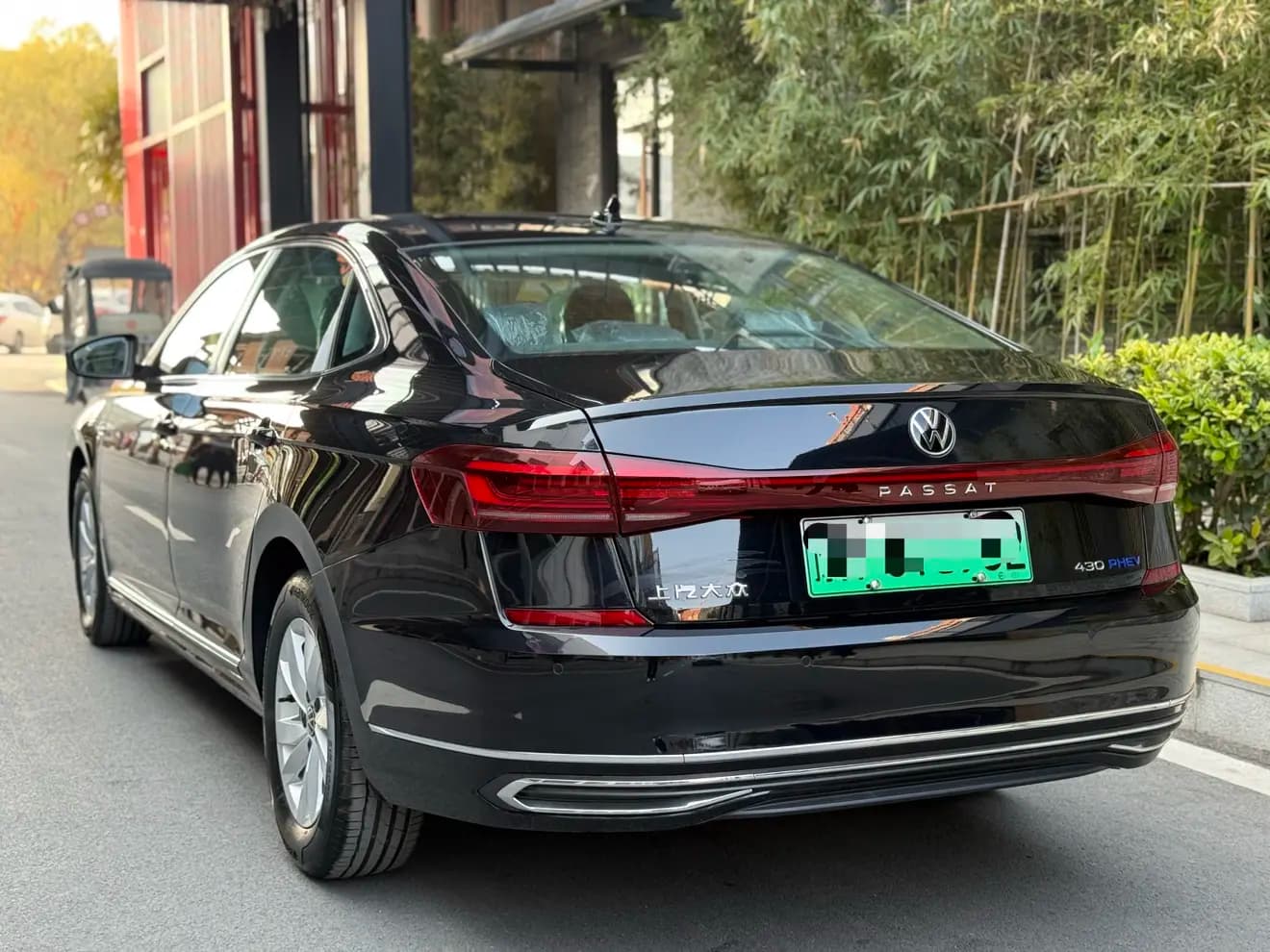 Volkswagen Passat PHEV 2025 г. 487 км. — фото 3