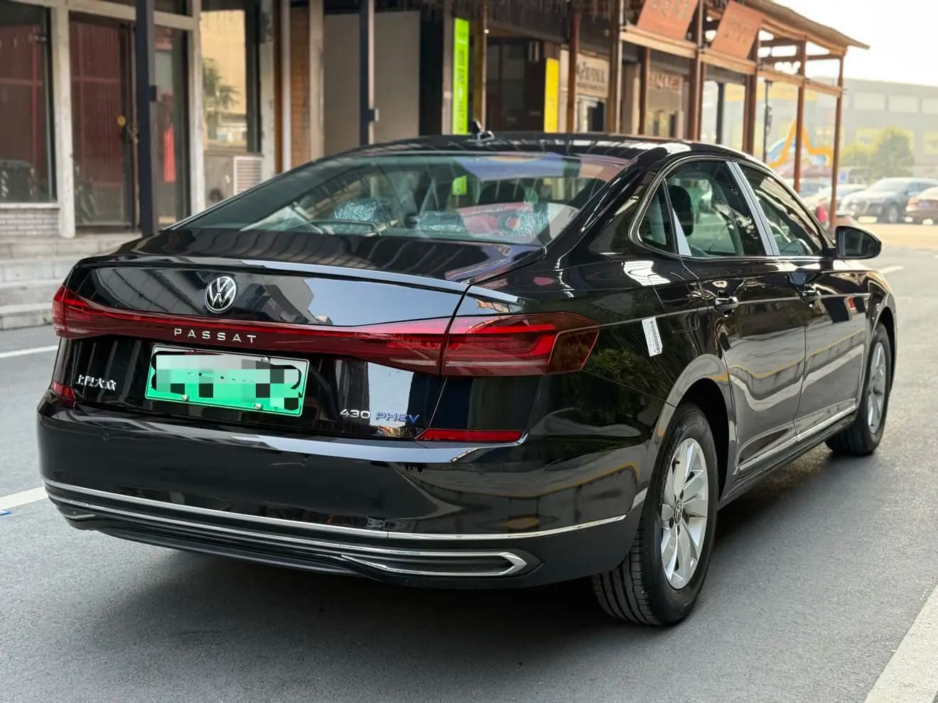 Volkswagen Passat PHEV 2025 г. 487 км. — фото 4