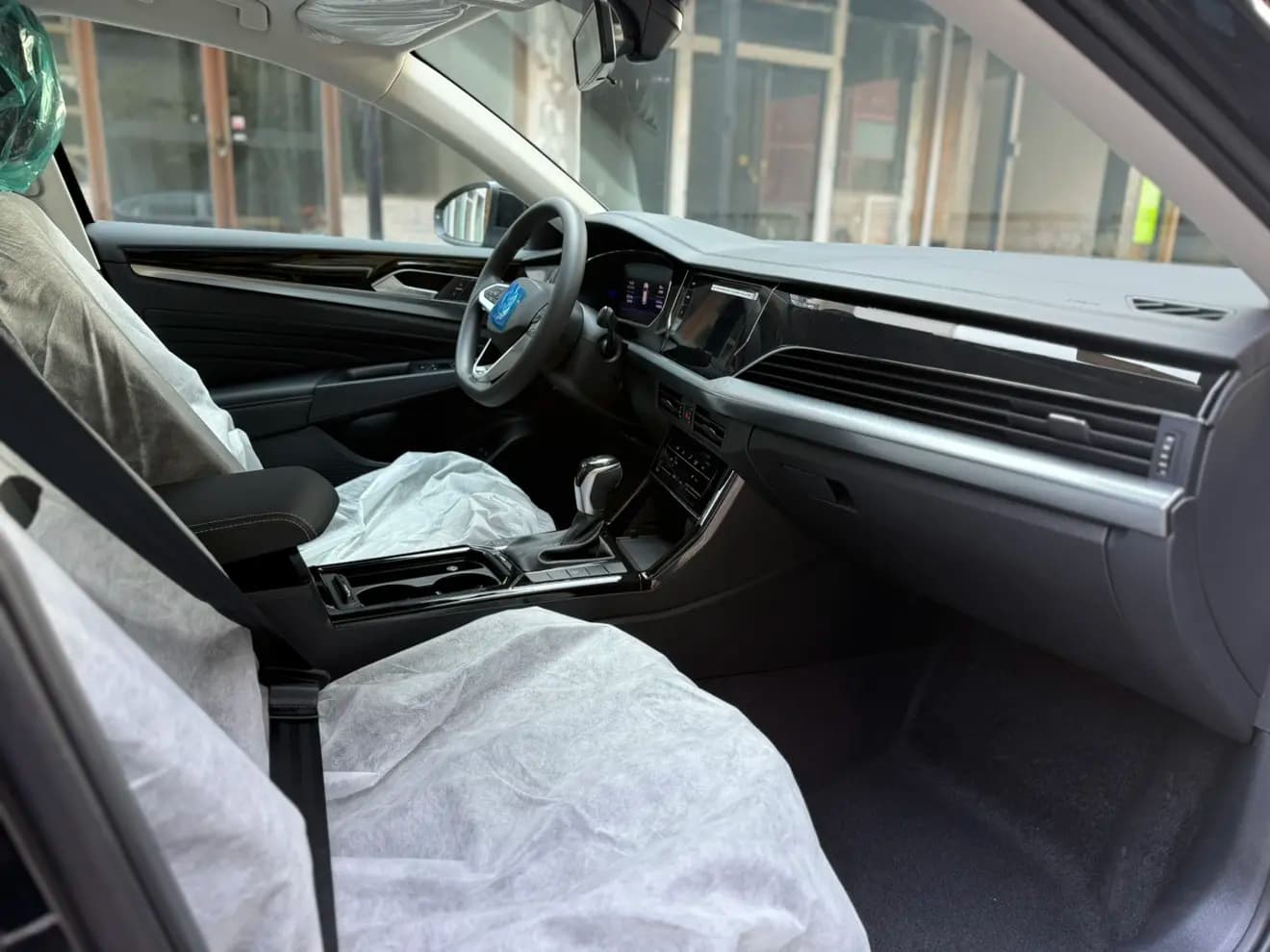 Volkswagen Passat PHEV 2025 г. 487 км. — фото 7