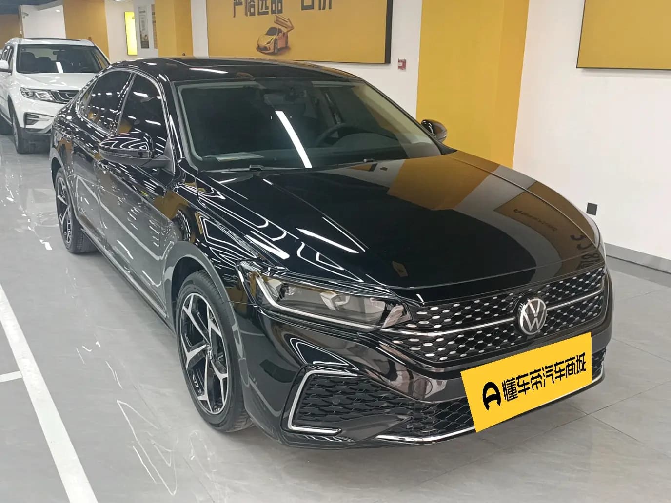 Volkswagen Passat 2025 г. 10288 км. — фото 3