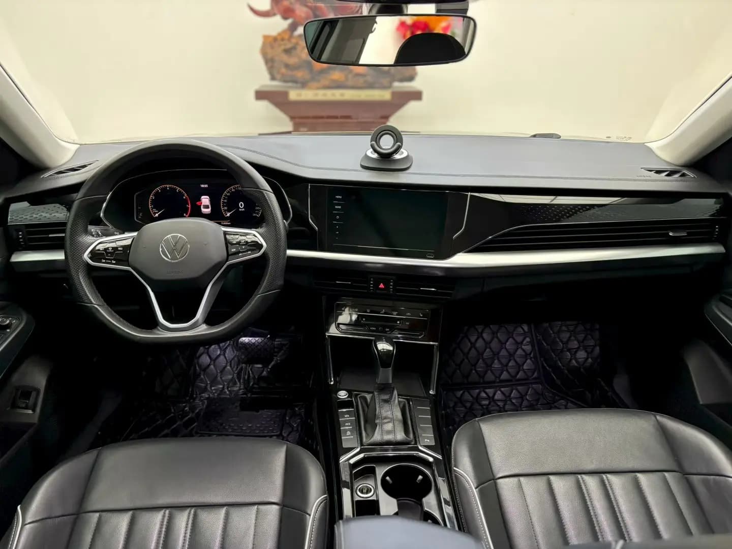 Volkswagen Passat 2023 г. 75089 км. — фото 4