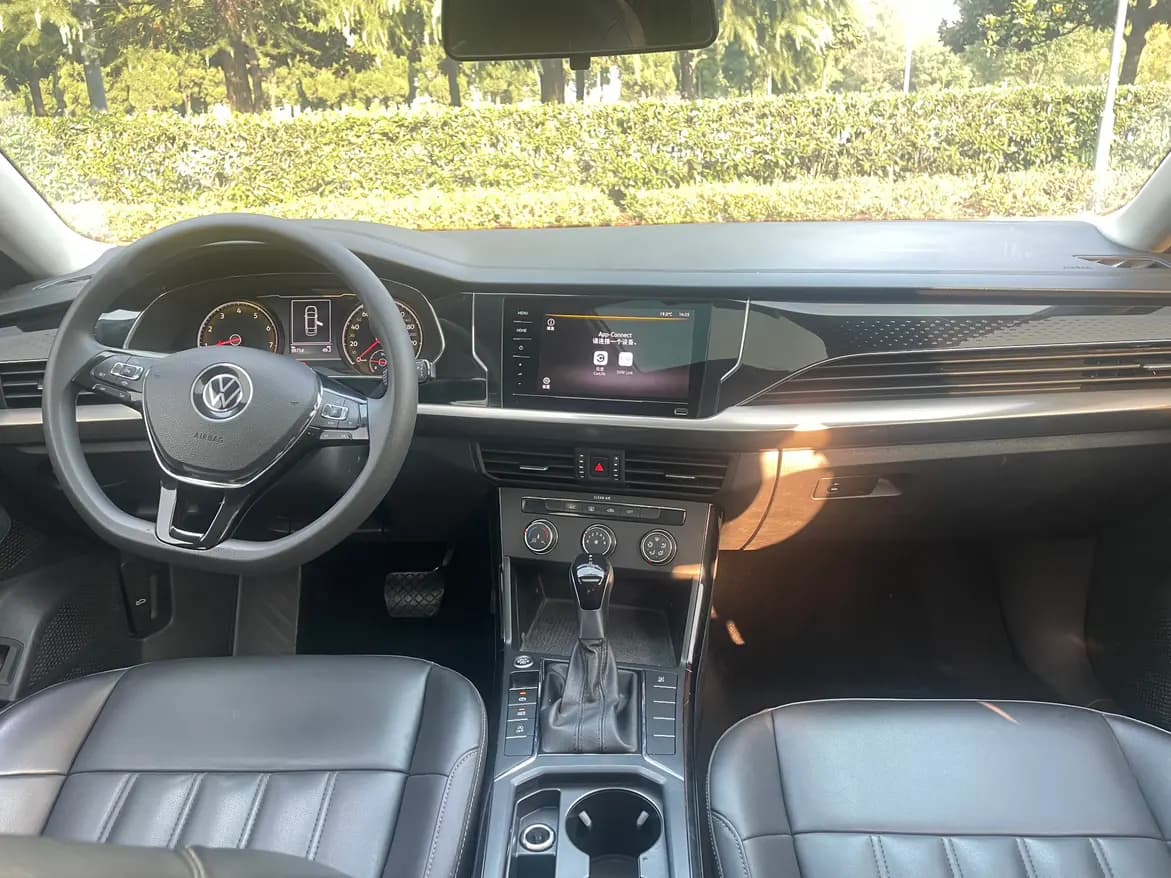 Volkswagen Passat 2021 г. 99090 км. — фото 11