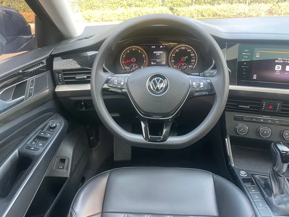Volkswagen Passat 2021 г. 99090 км. — фото 13