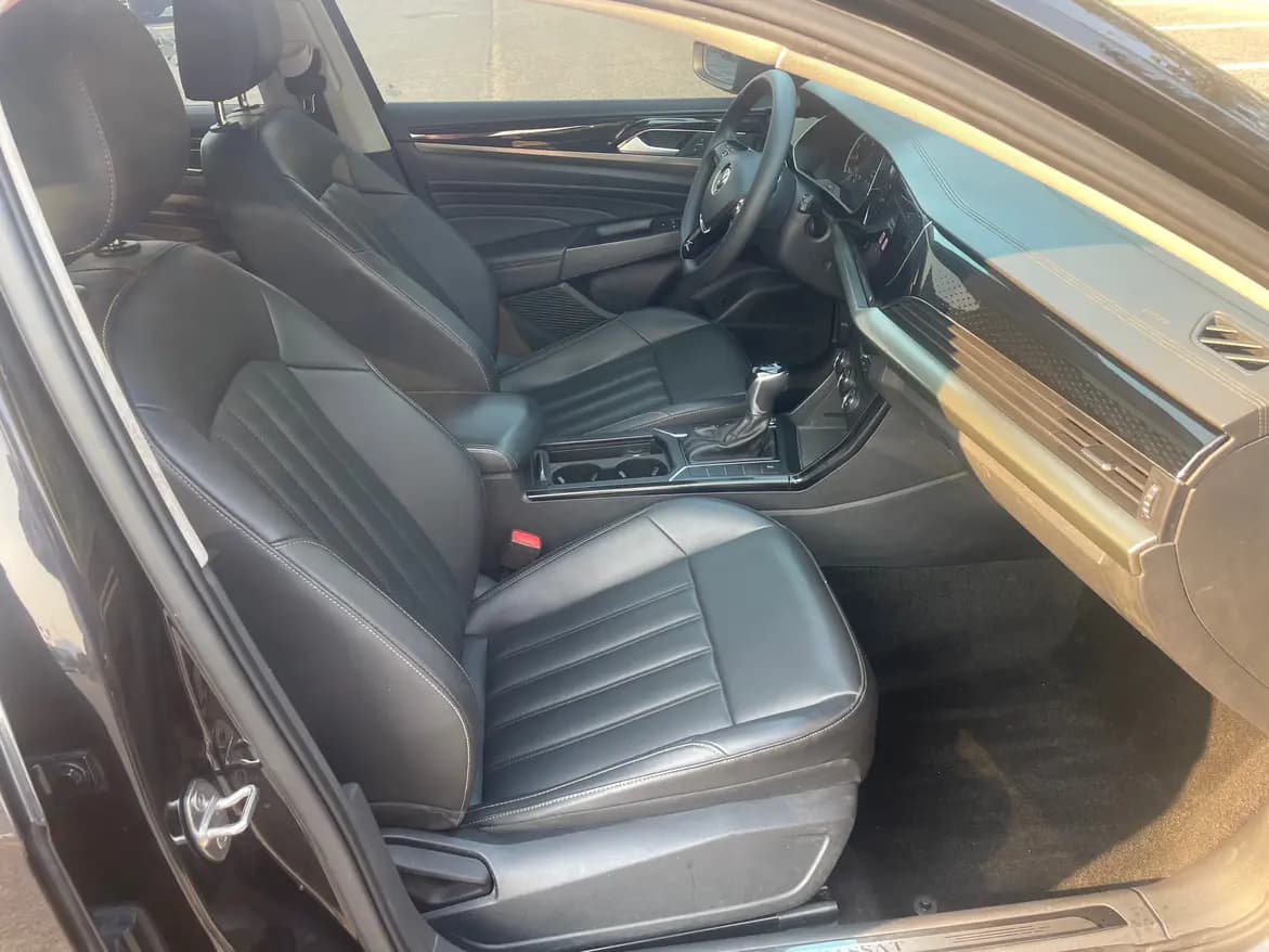 Volkswagen Passat 2021 г. 99090 км. — фото 15