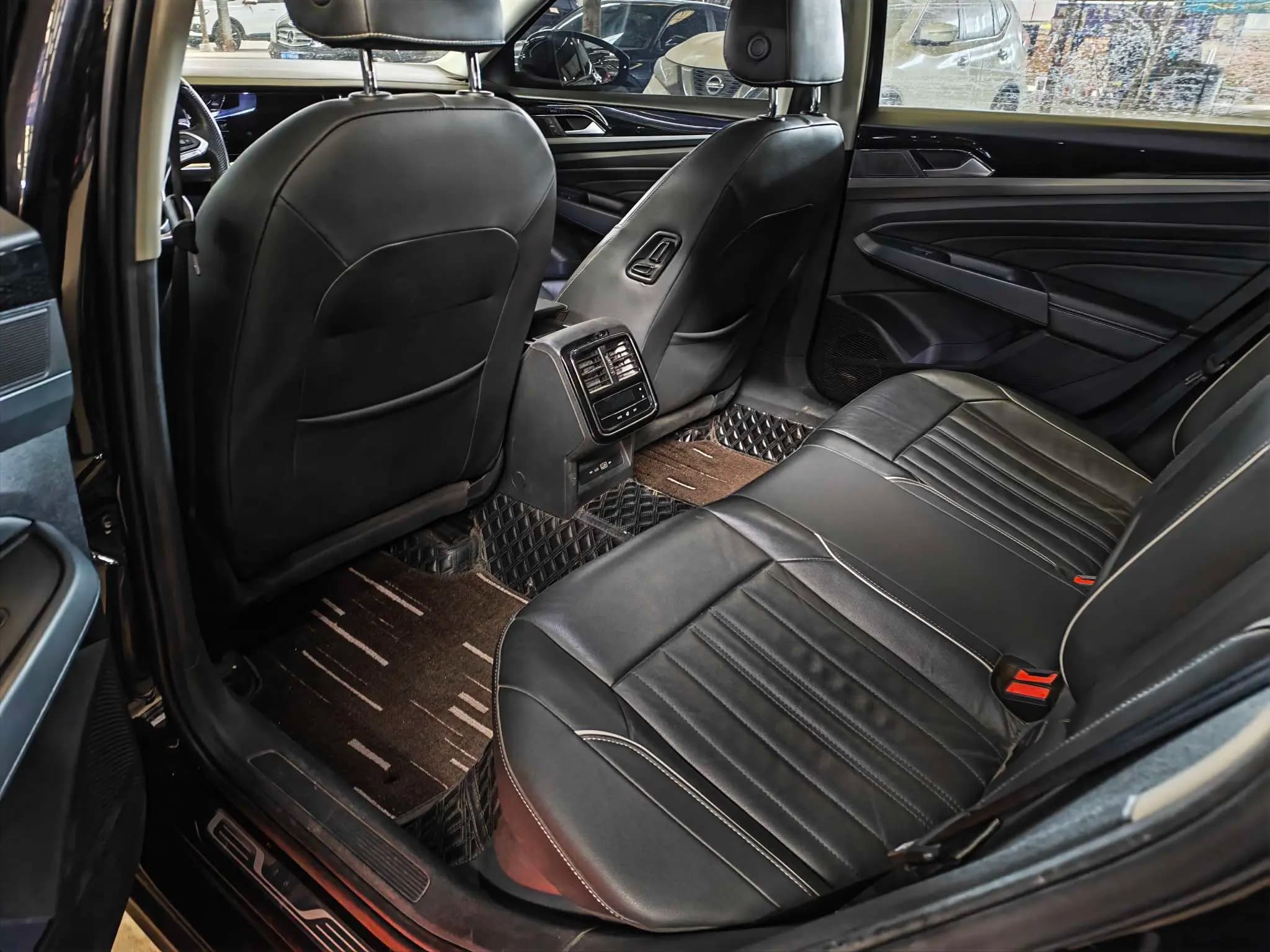 Volkswagen Passat 2021 г. 60092 км. — фото 8