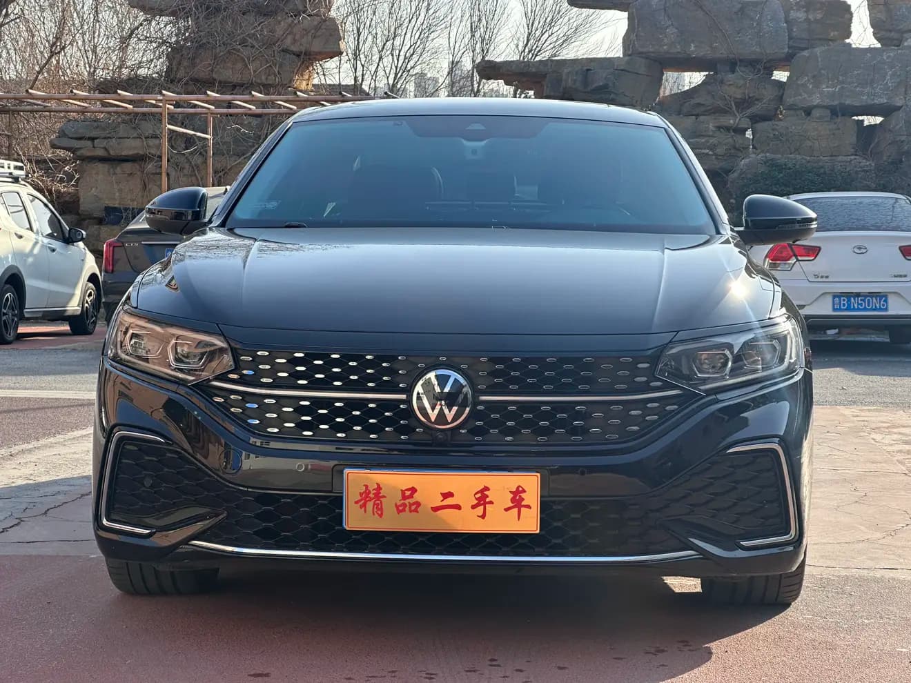 Volkswagen Passat 2023 г. 25993 км. — фото 2