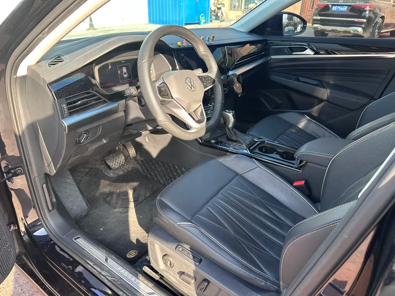 Volkswagen Passat 2023 г. 25993 км. — фото 12