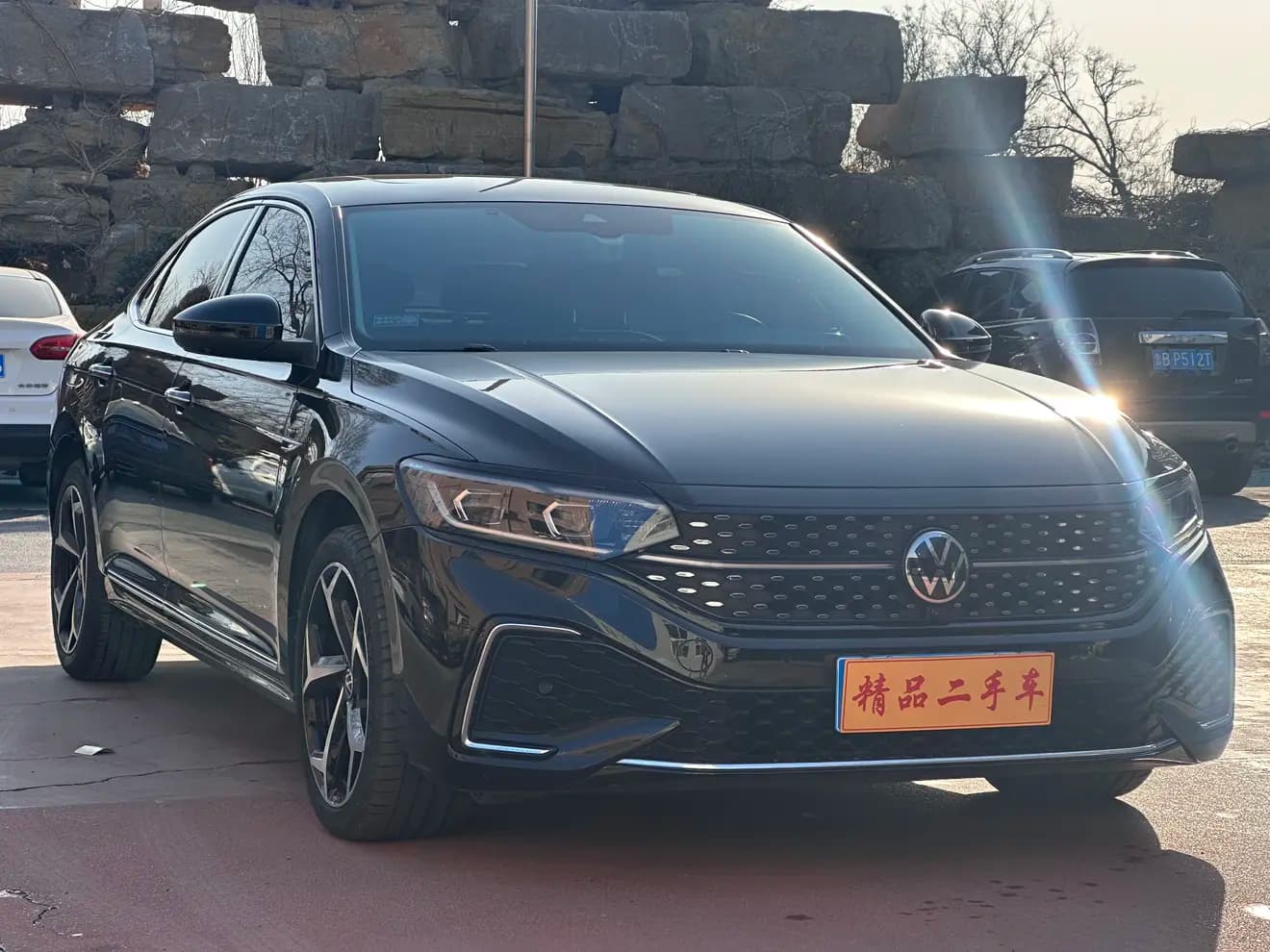 Volkswagen Passat 2023 г. 25993 км. — фото 3