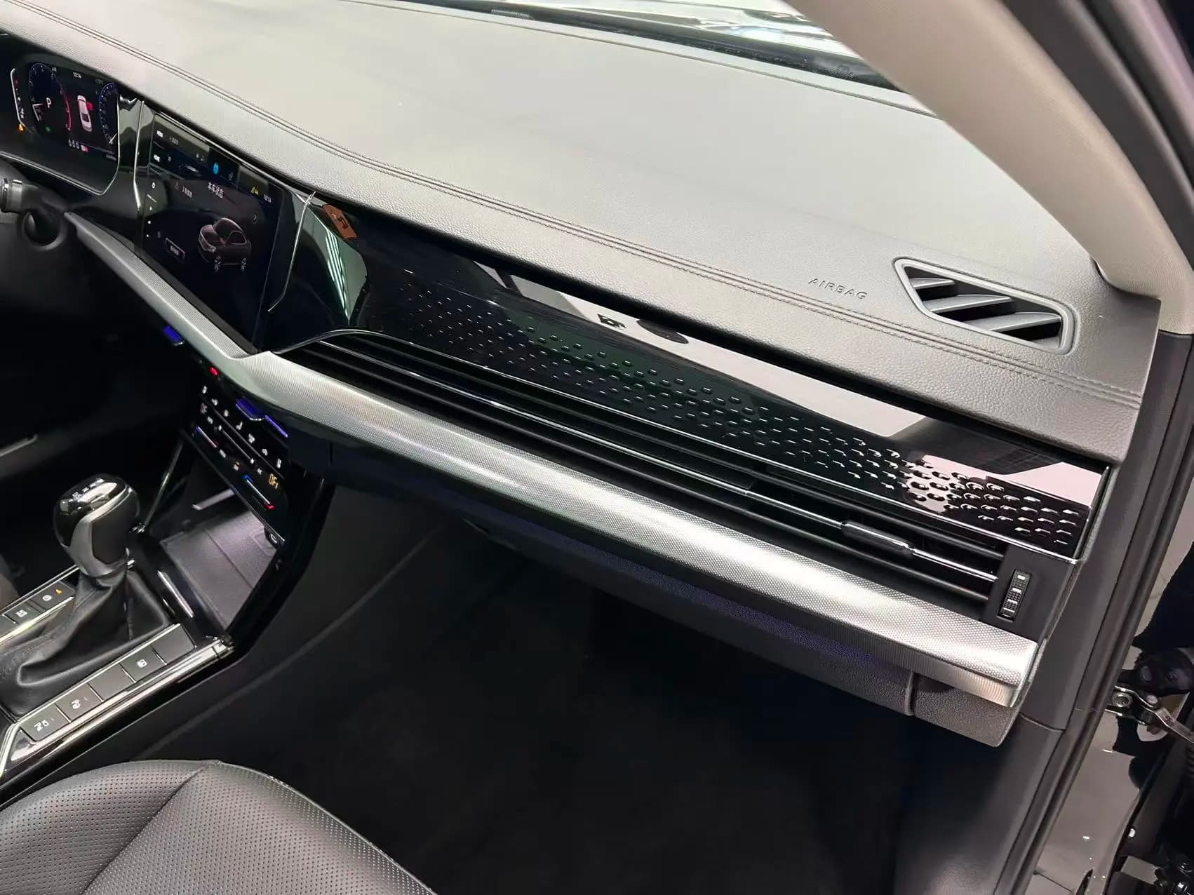 Volkswagen Passat 2022 г. 46094 км. — фото 14