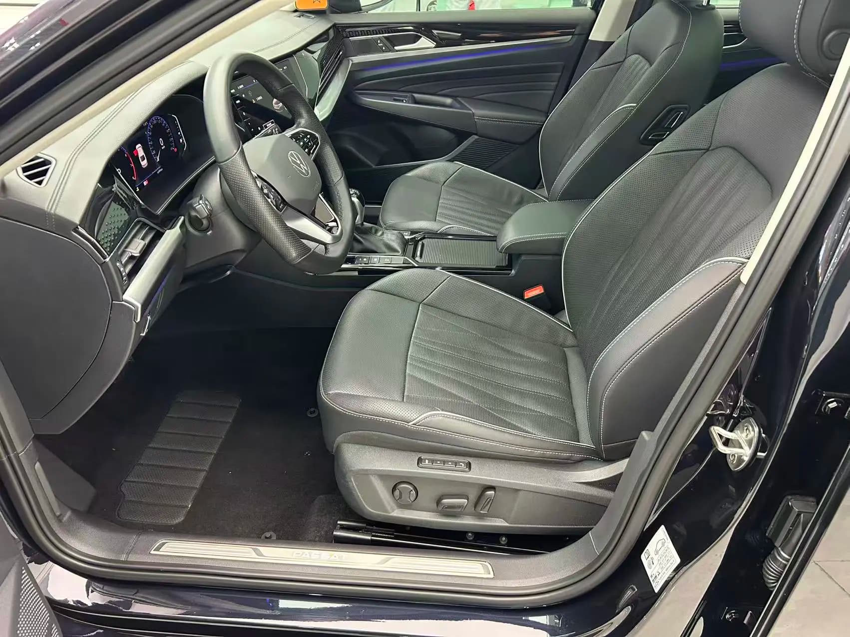 Volkswagen Passat 2022 г. 46094 км. — фото 30