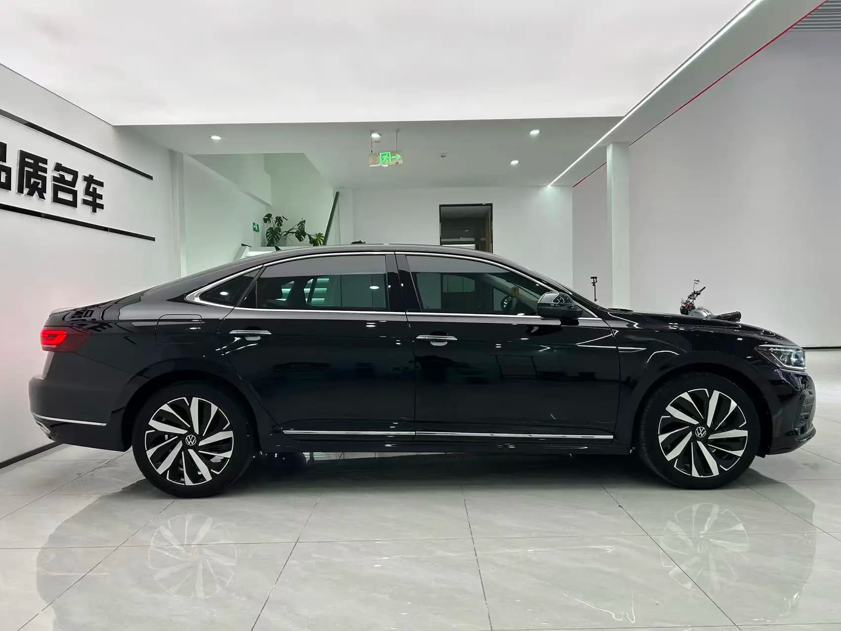 Volkswagen Passat 2022 г. 46094 км. — фото 5