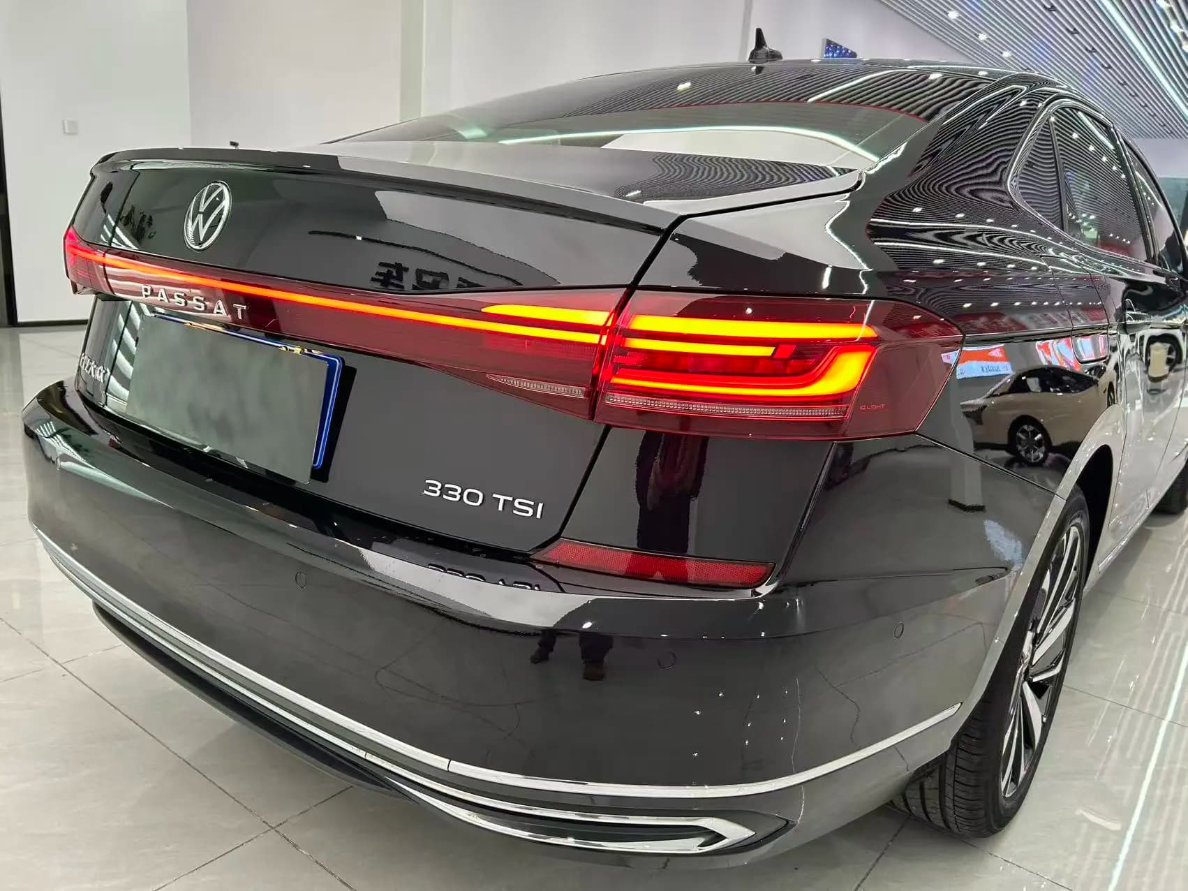 Volkswagen Passat 2022 г. 46094 км. — фото 8
