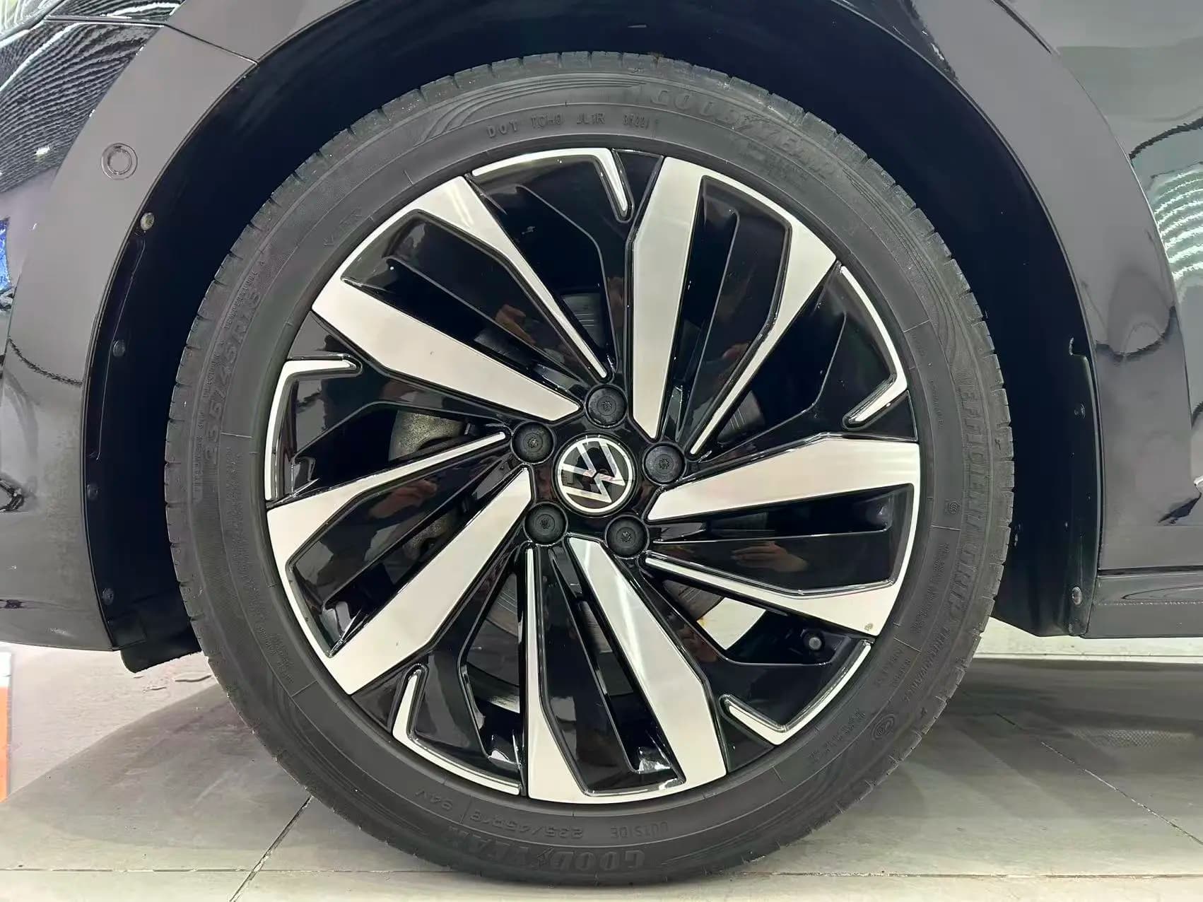 Volkswagen Passat 2022 г. 46094 км. — фото 10