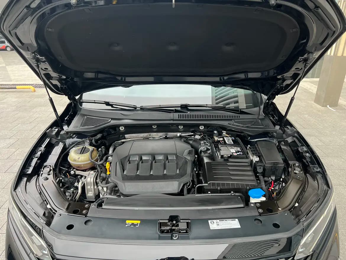 Volkswagen Passat 2023 г. 38795 км. — фото 5