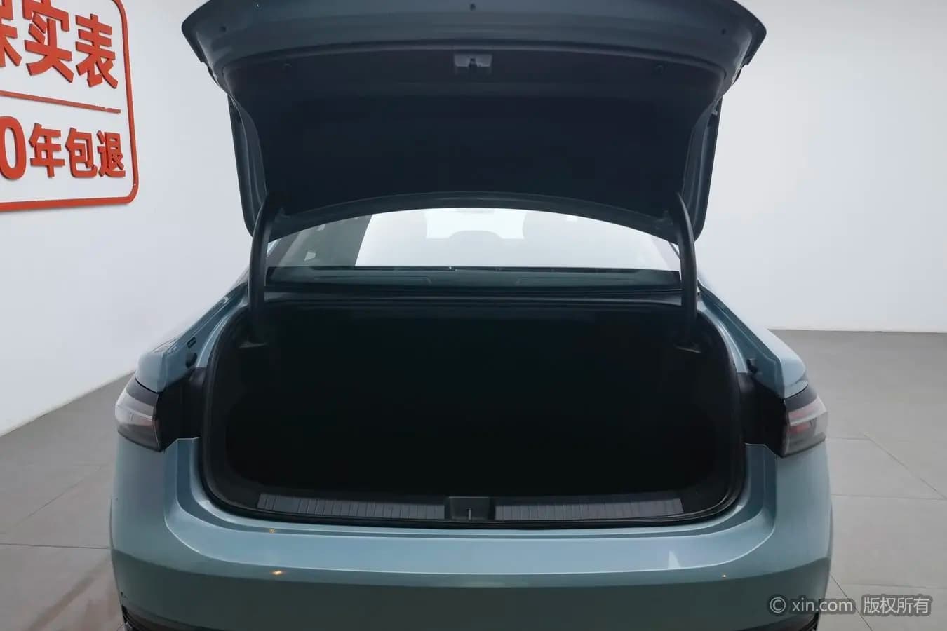 Volkswagen Passat 2025 г. 67896 км. — фото 14