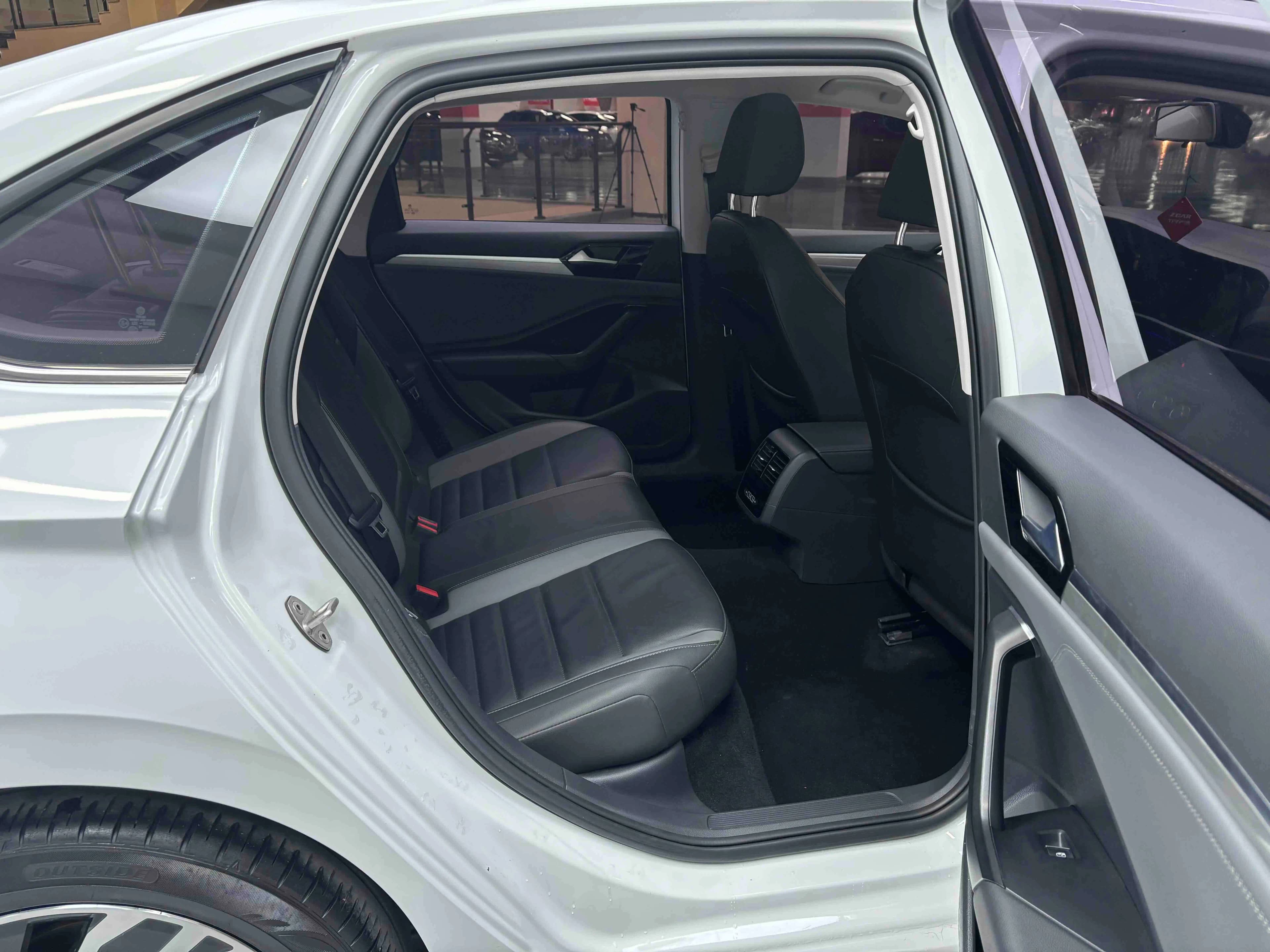 Volkswagen Sagitar 2021 г. 65821 км. — фото 18