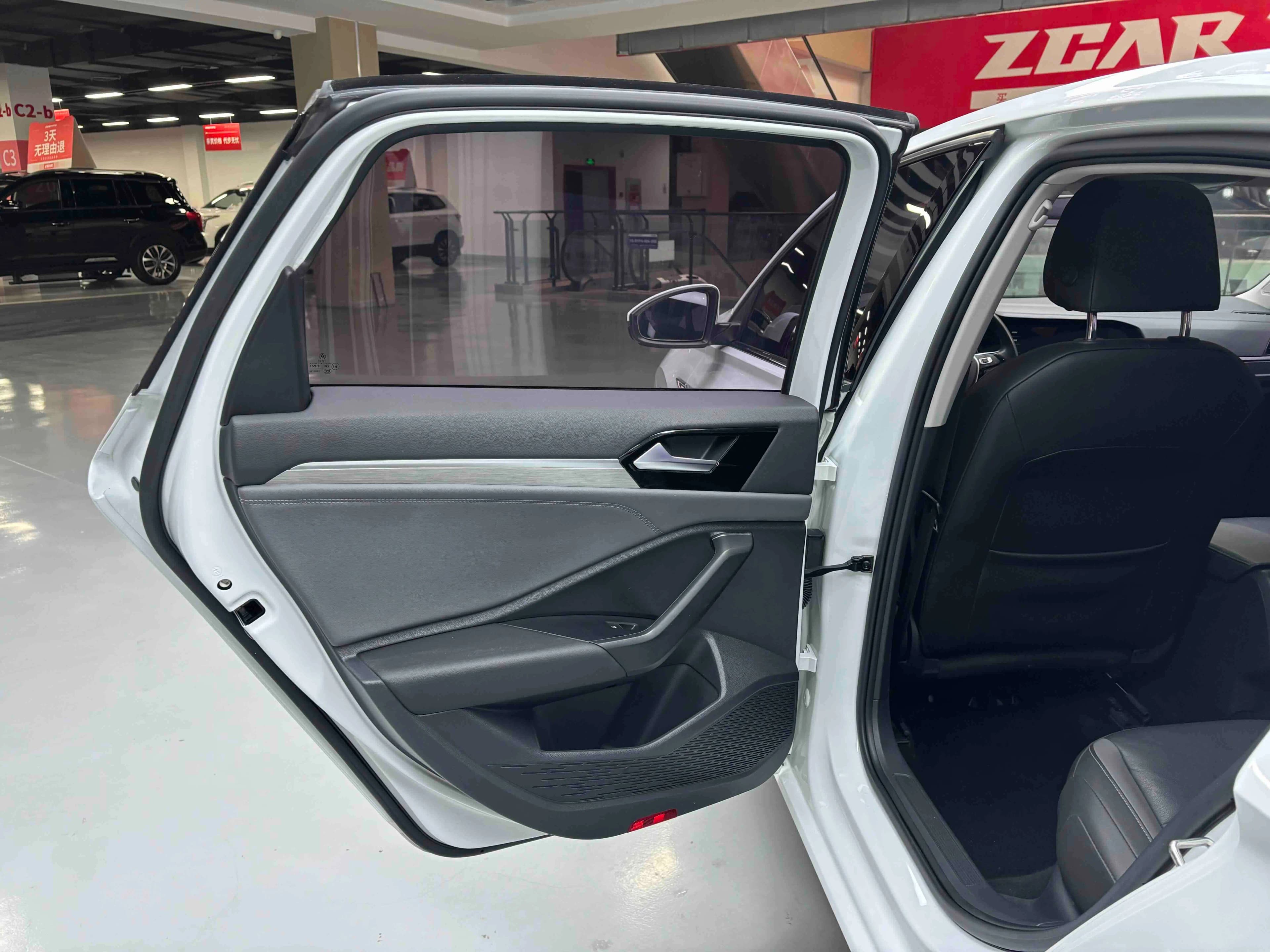 Volkswagen Sagitar 2021 г. 65821 км. — фото 22