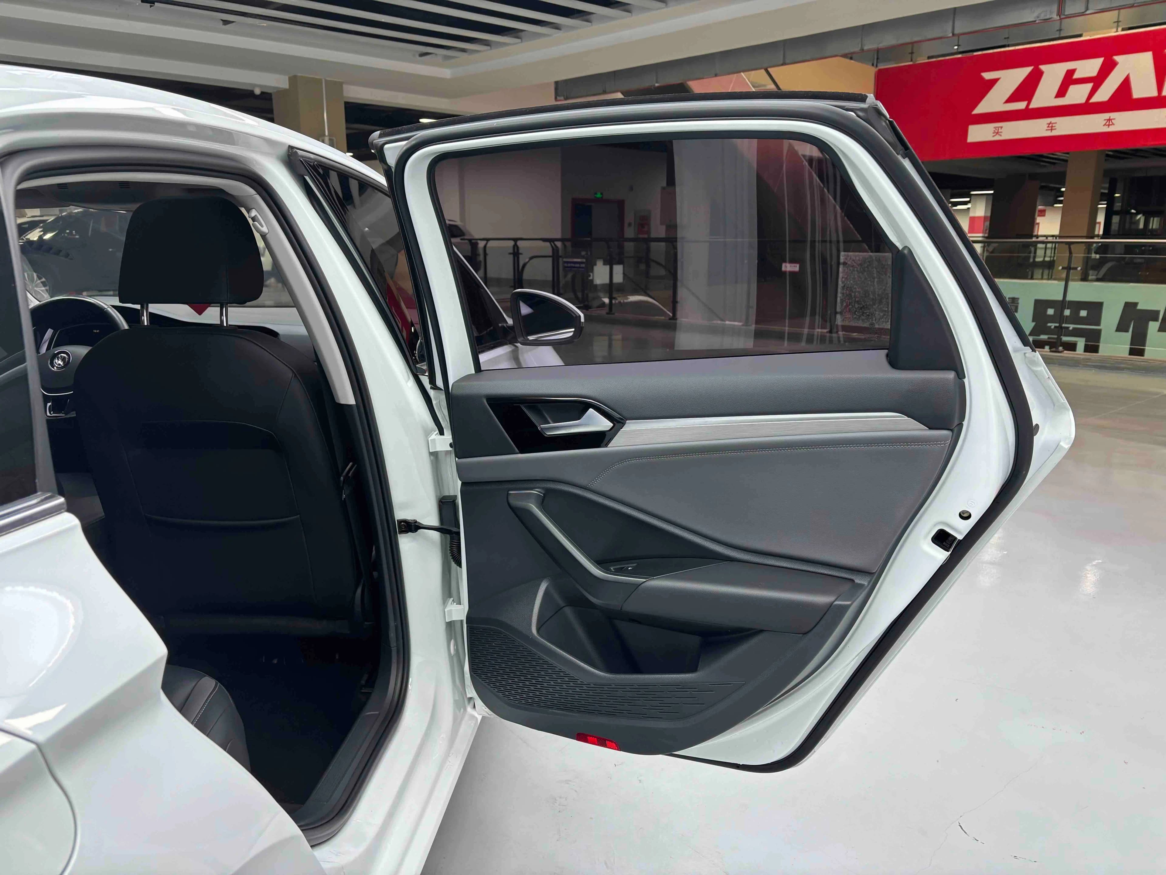Volkswagen Sagitar 2021 г. 65821 км. — фото 25