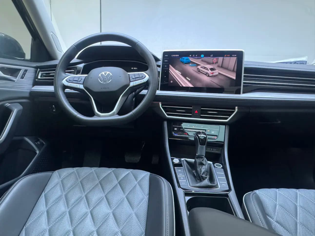 Volkswagen Sagitar 2022 г. 52077 км. — фото 14