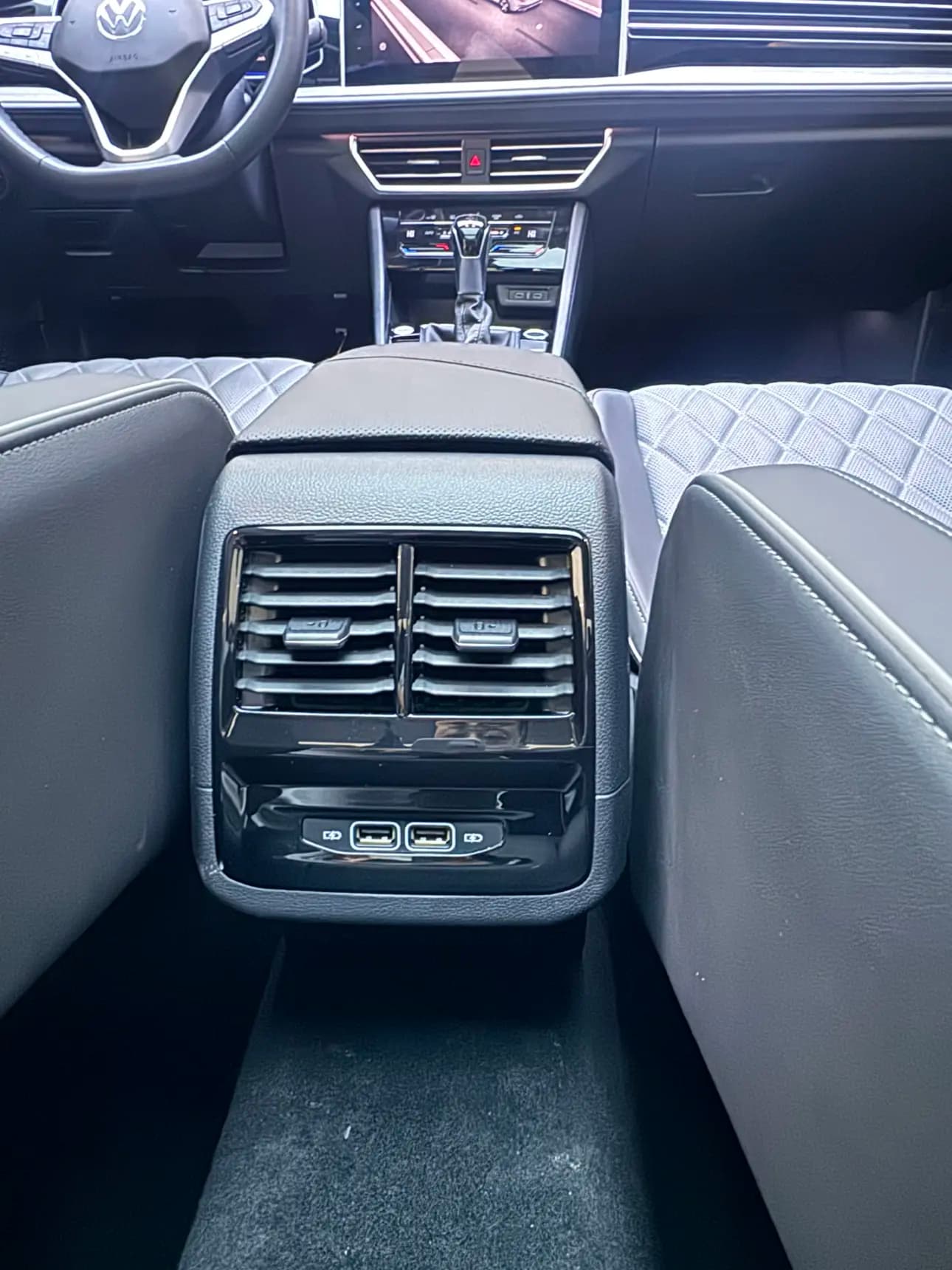 Volkswagen Sagitar 2022 г. 52077 км. — фото 6