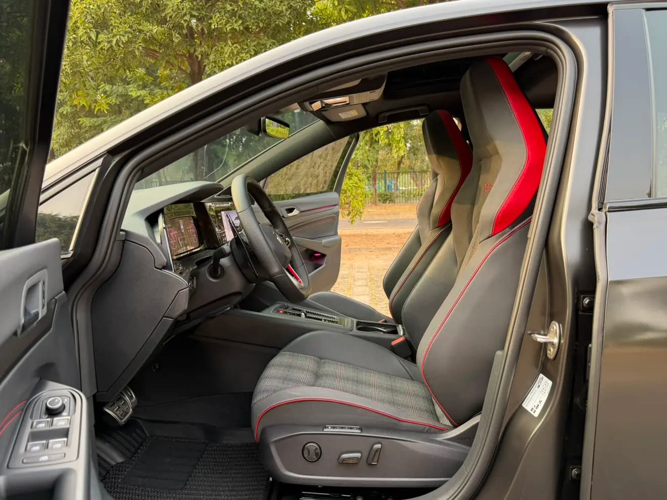 Volkswagen Golf GTI 2023 г. 23000 км. — фото 13