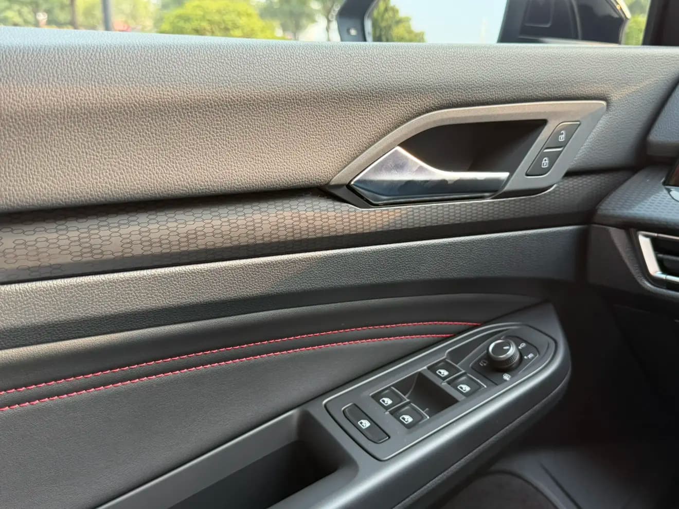 Volkswagen Golf GTI 2023 г. 23000 км. — фото 16