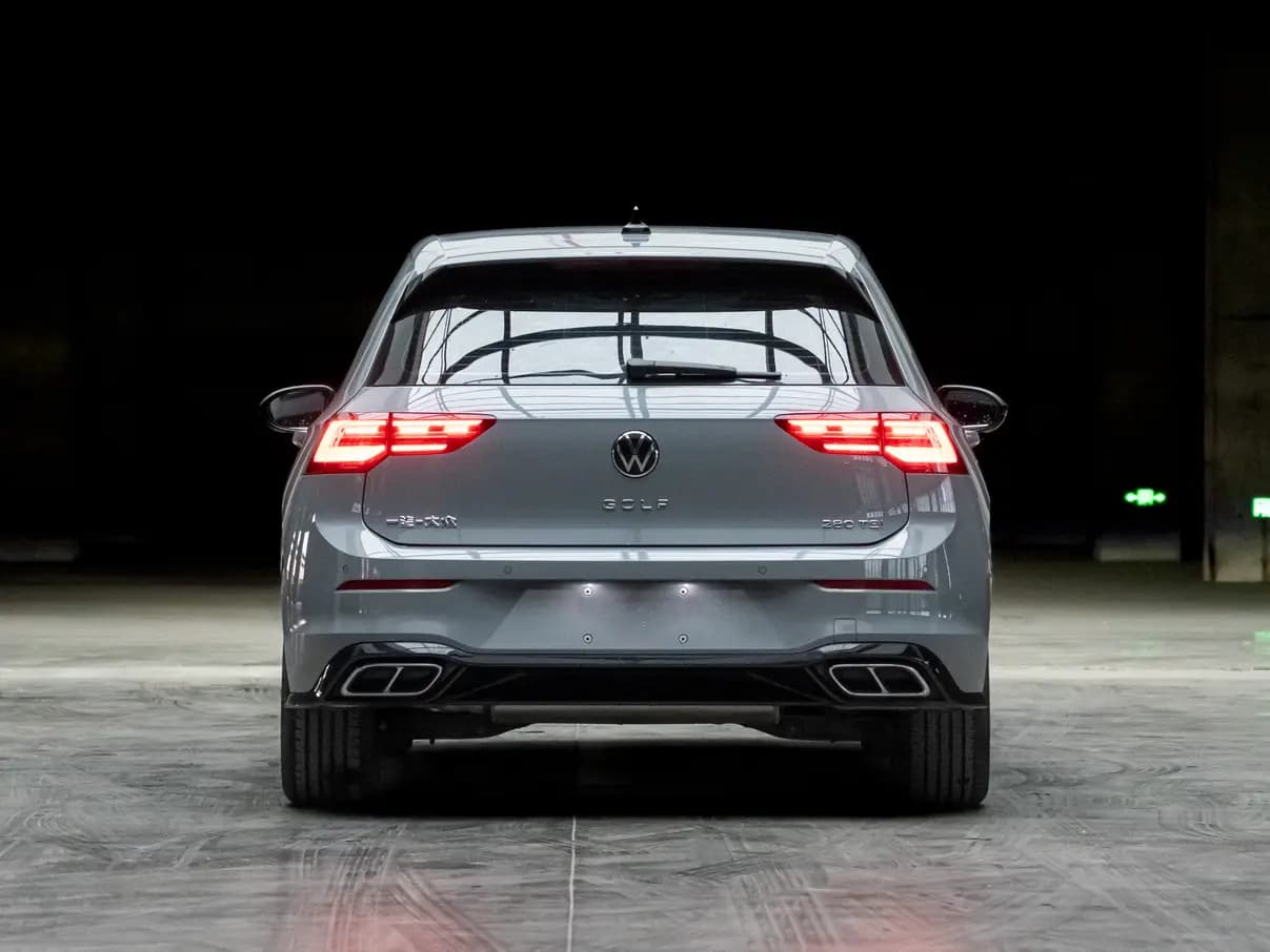 Volkswagen Golf 2023 г. 19000 км. — фото 4
